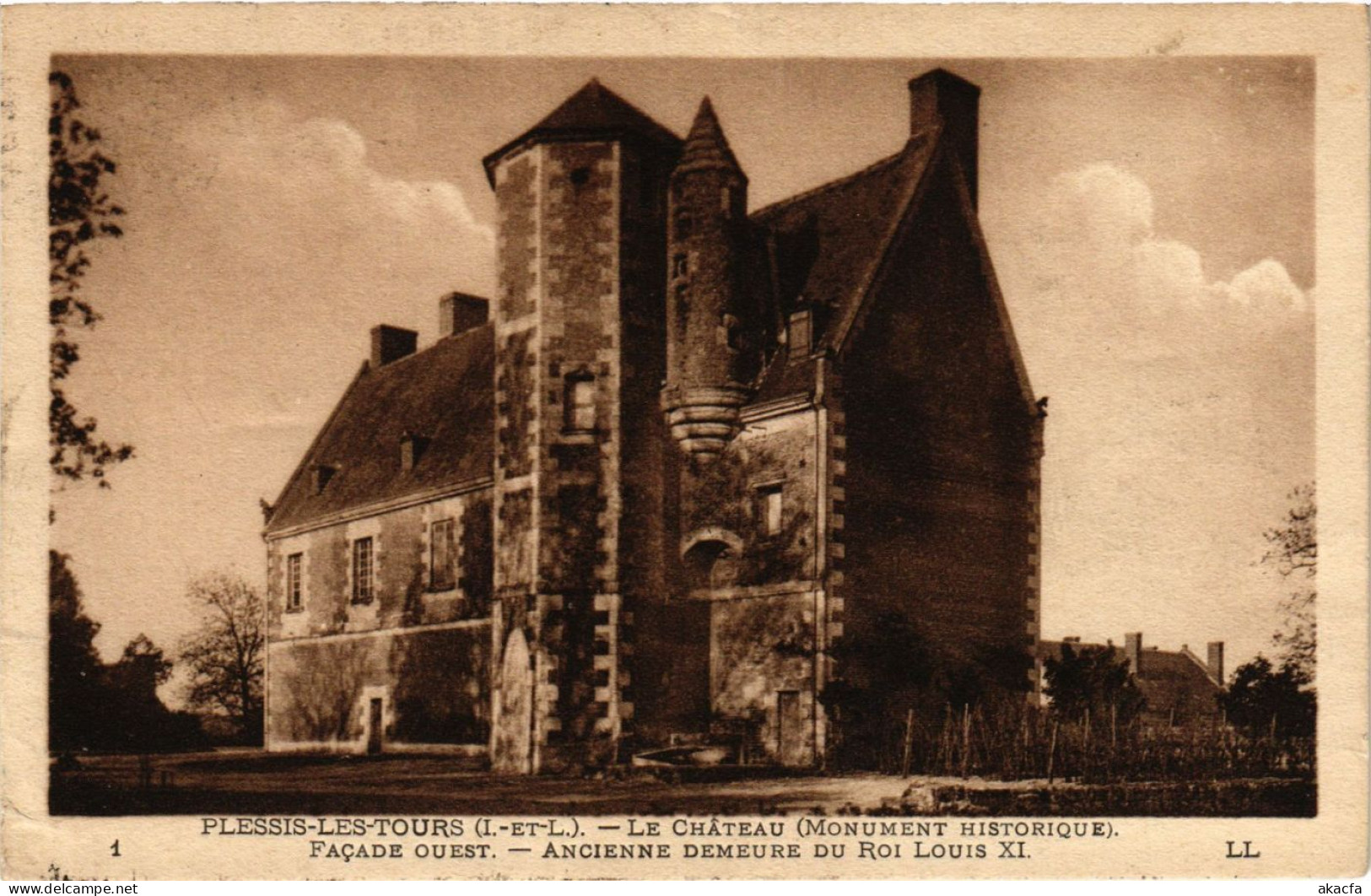 CPA PLESSIS-les-TOURS - Le Chateau (Monument Historique) (299146) - La Riche