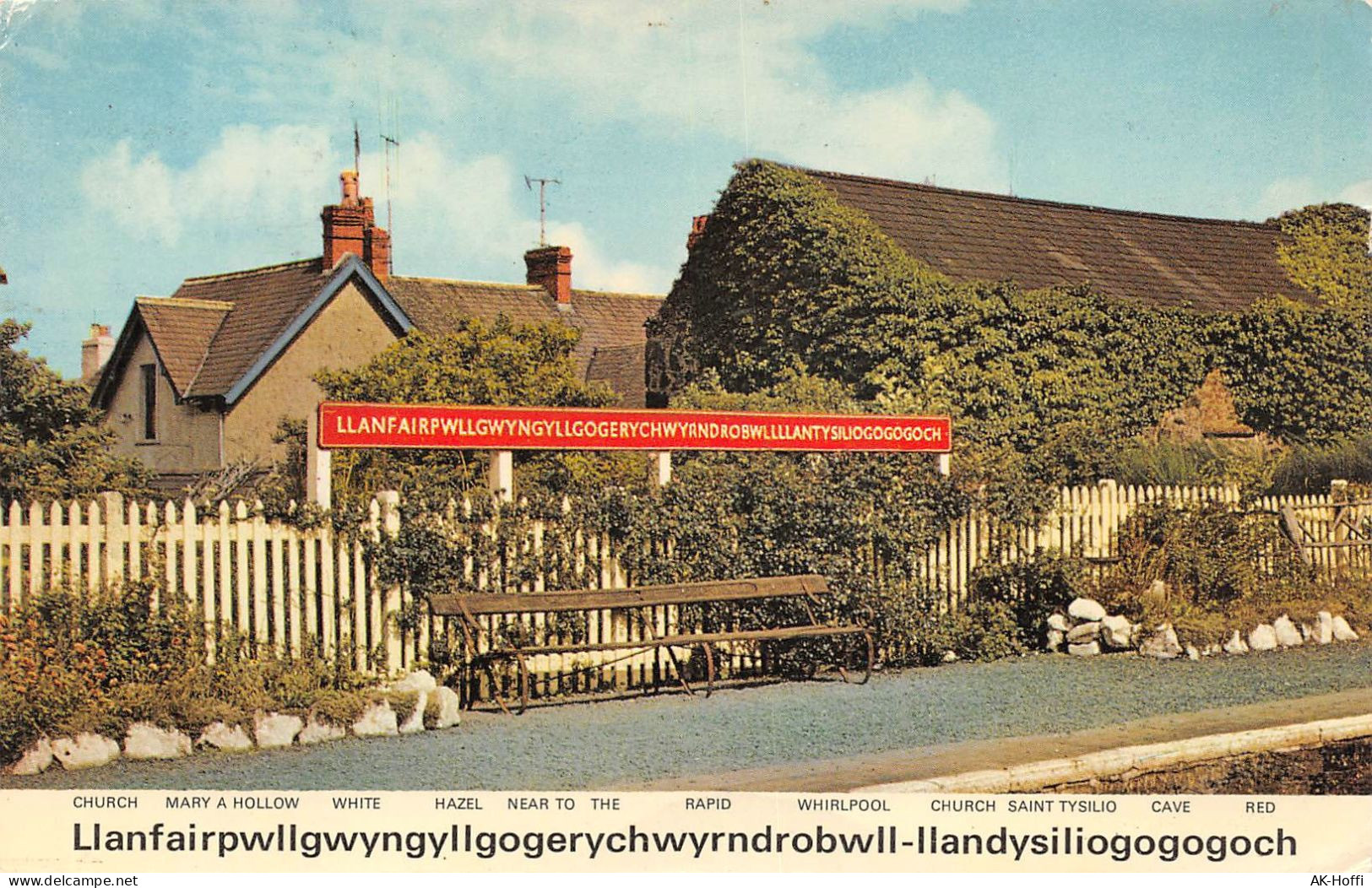 Llanfairpwllgwyngyllgogerychwyrndrobwllllantysiliogogogoch Gl. (754) - Anglesey