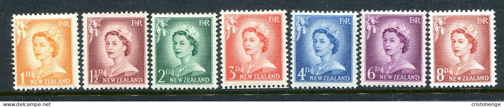 New Zealand 1955-59 QEII Large Figure Definitives Set LHM (SG 745-751) - Unused Stamps