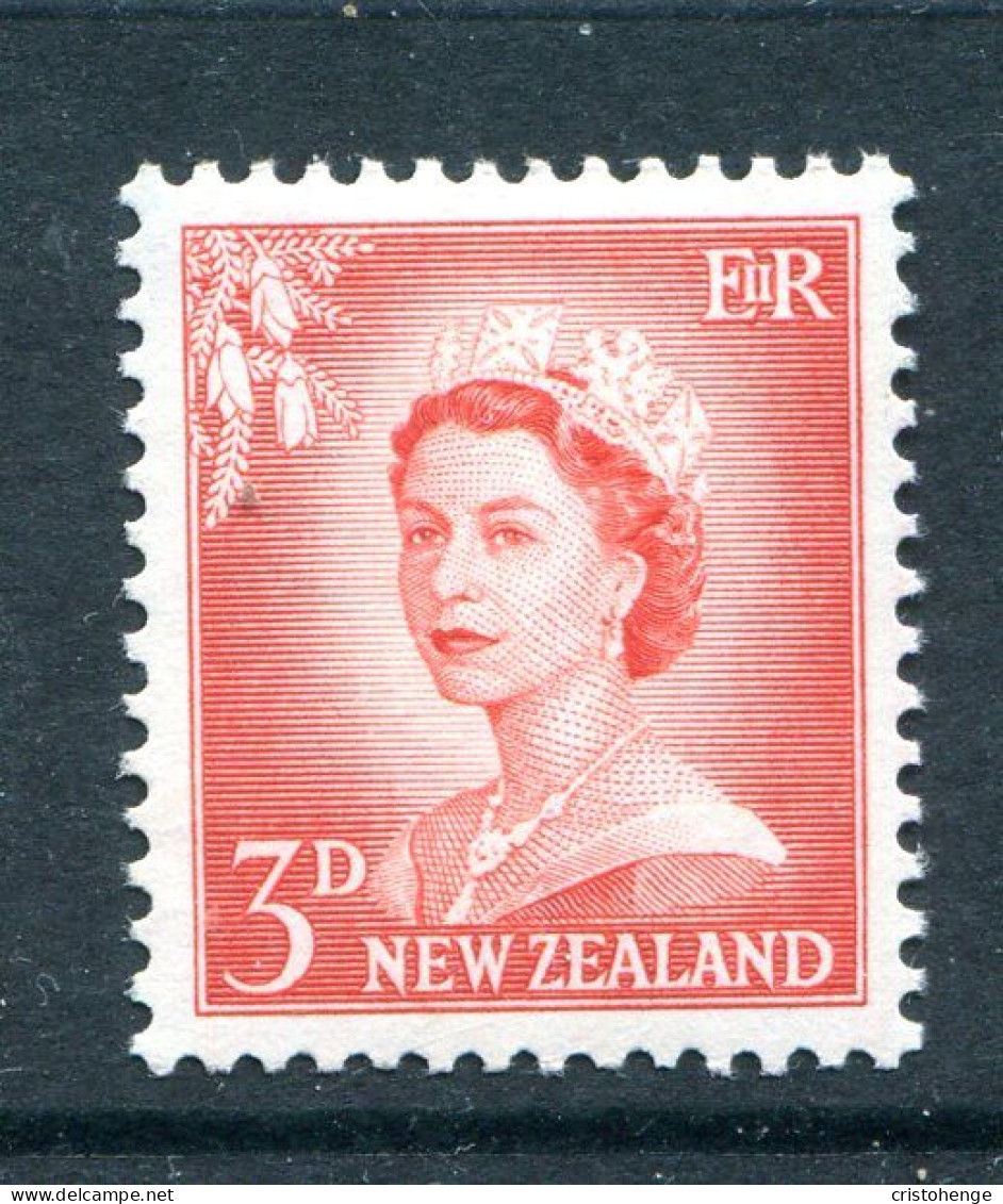 New Zealand 1955-59 QEII Large Figure Definitives - 3d Vermilion - White Paper LHM (SG 748b) - Unused Stamps