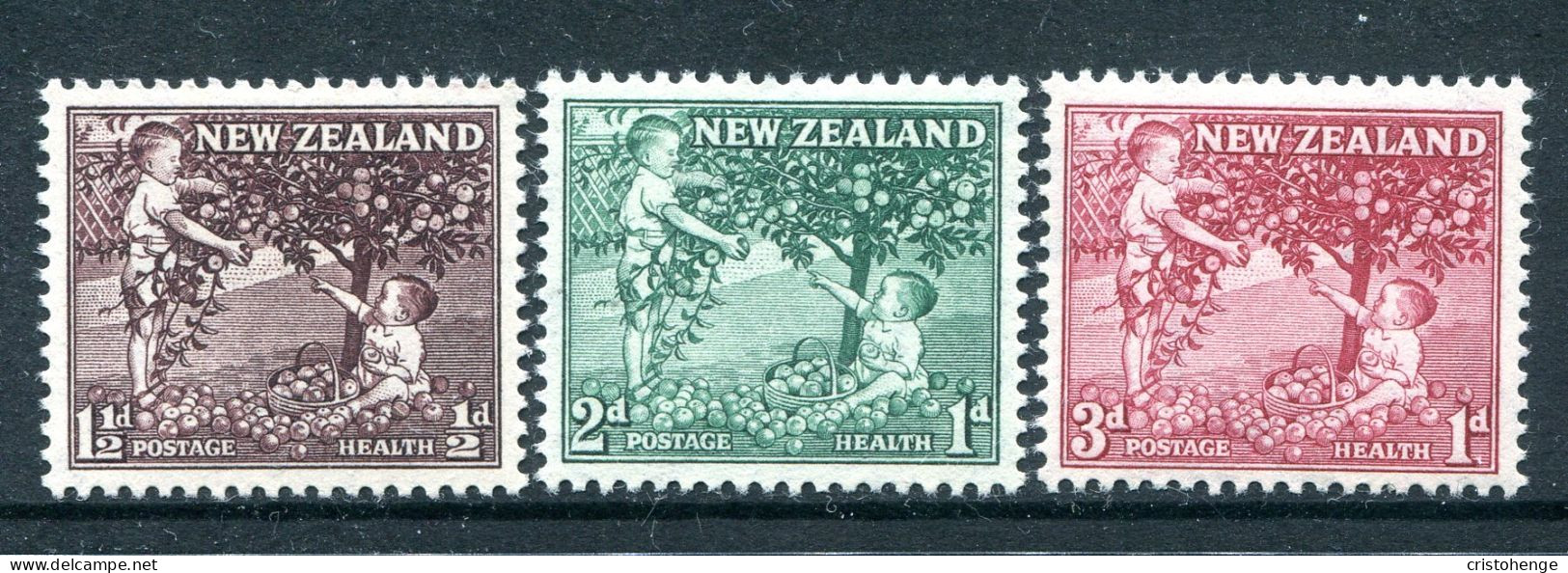 New Zealand 1956 Health - Children Picking Apples Set HM (SG 755-757) - Nuevos