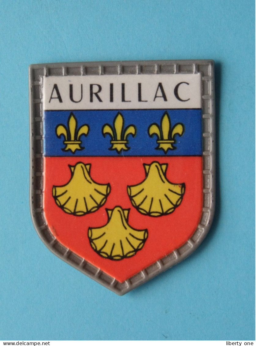 AURILLAC ( Chocolat LANVIN ) Blason > Villes De FRANCE ( 5 X 4 Cm. ) ! - Chocolat