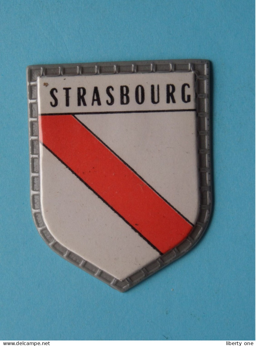 STRASBOURG ( Chocolat LANVIN ) Blason > Villes De FRANCE ( 5 X 4 Cm. ) ! - Chocolat