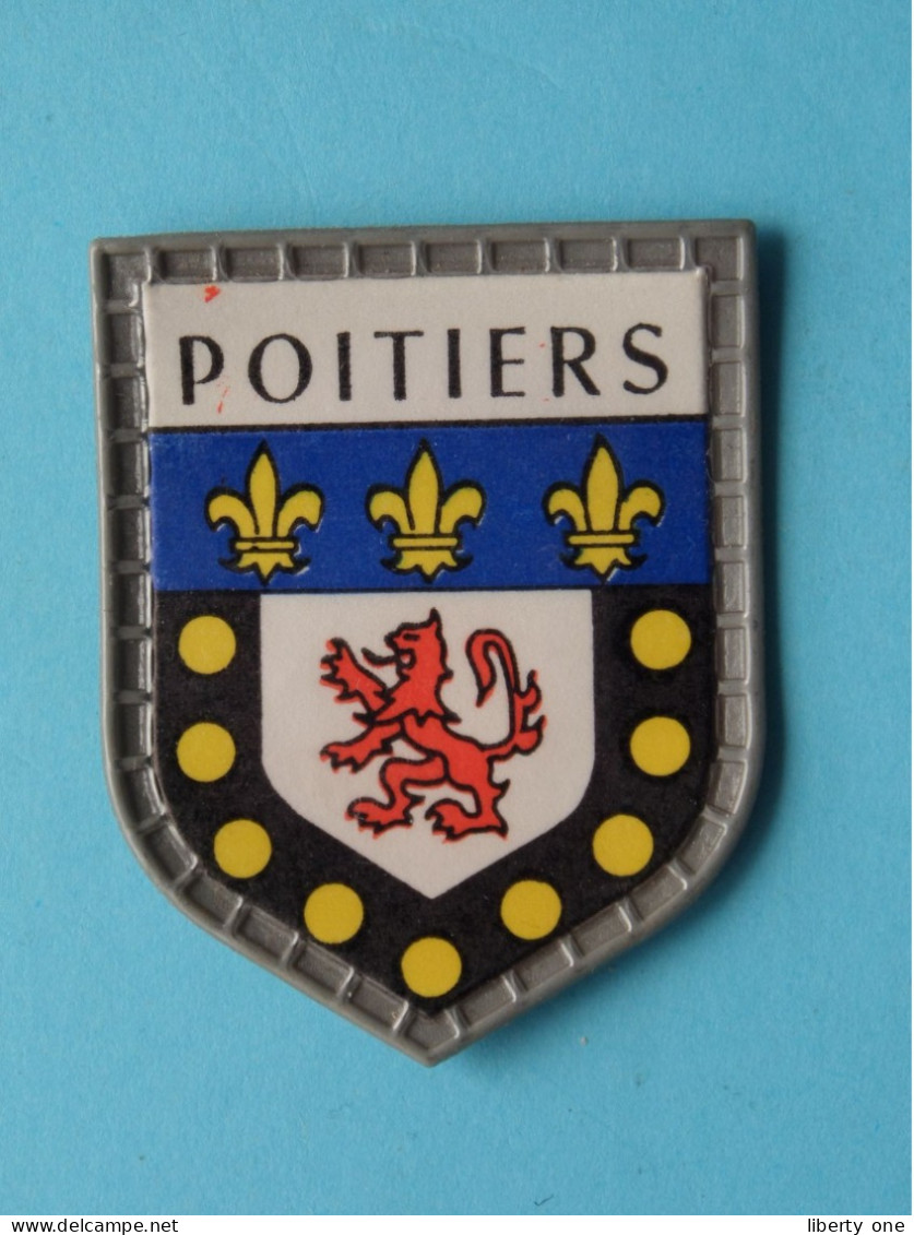 POITIERS ( Chocolat LANVIN ) Blason > Villes De FRANCE ( 5 X 4 Cm. ) ! - Chocolat