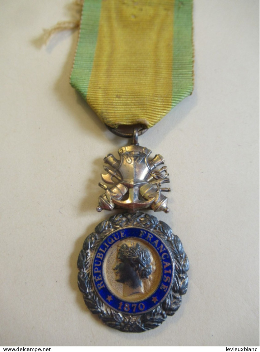 Médaille Militaire/Valeur Et Discipline/ République Française/ 1870/ Vers 1920-1950   MED422 - France