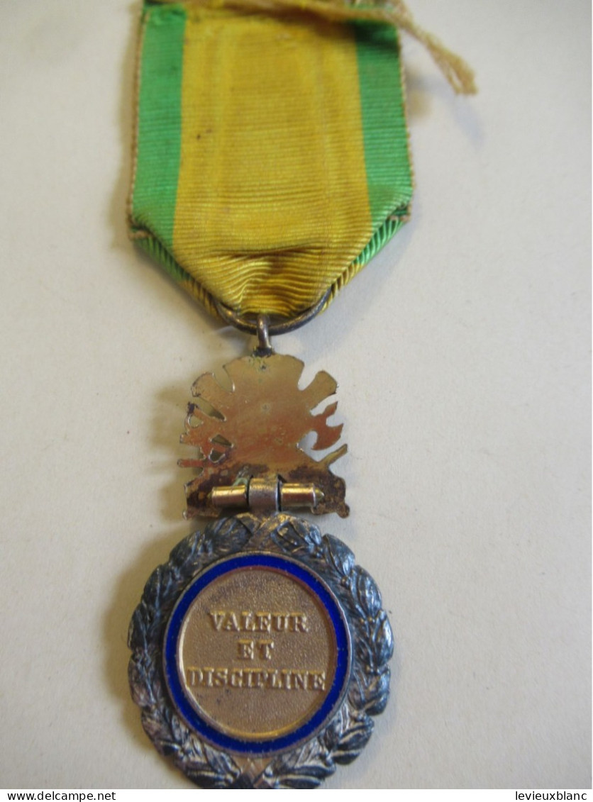 Médaille Militaire/Valeur Et Discipline/ République Française/ 1870/ Vers 1920-1950   MED422 - France