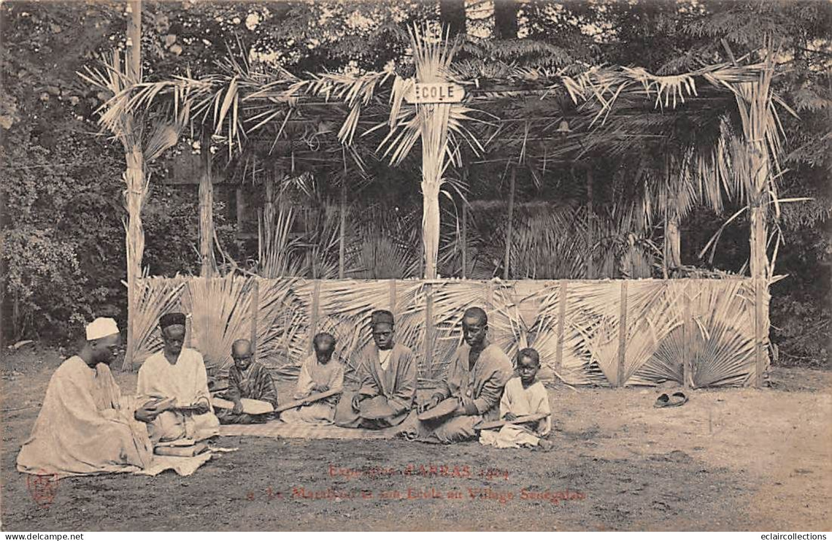 Arras      62        Exposition  1904.       Le Marabout Et Son école Du Village Sénégalais        (voir Scan) - Arras