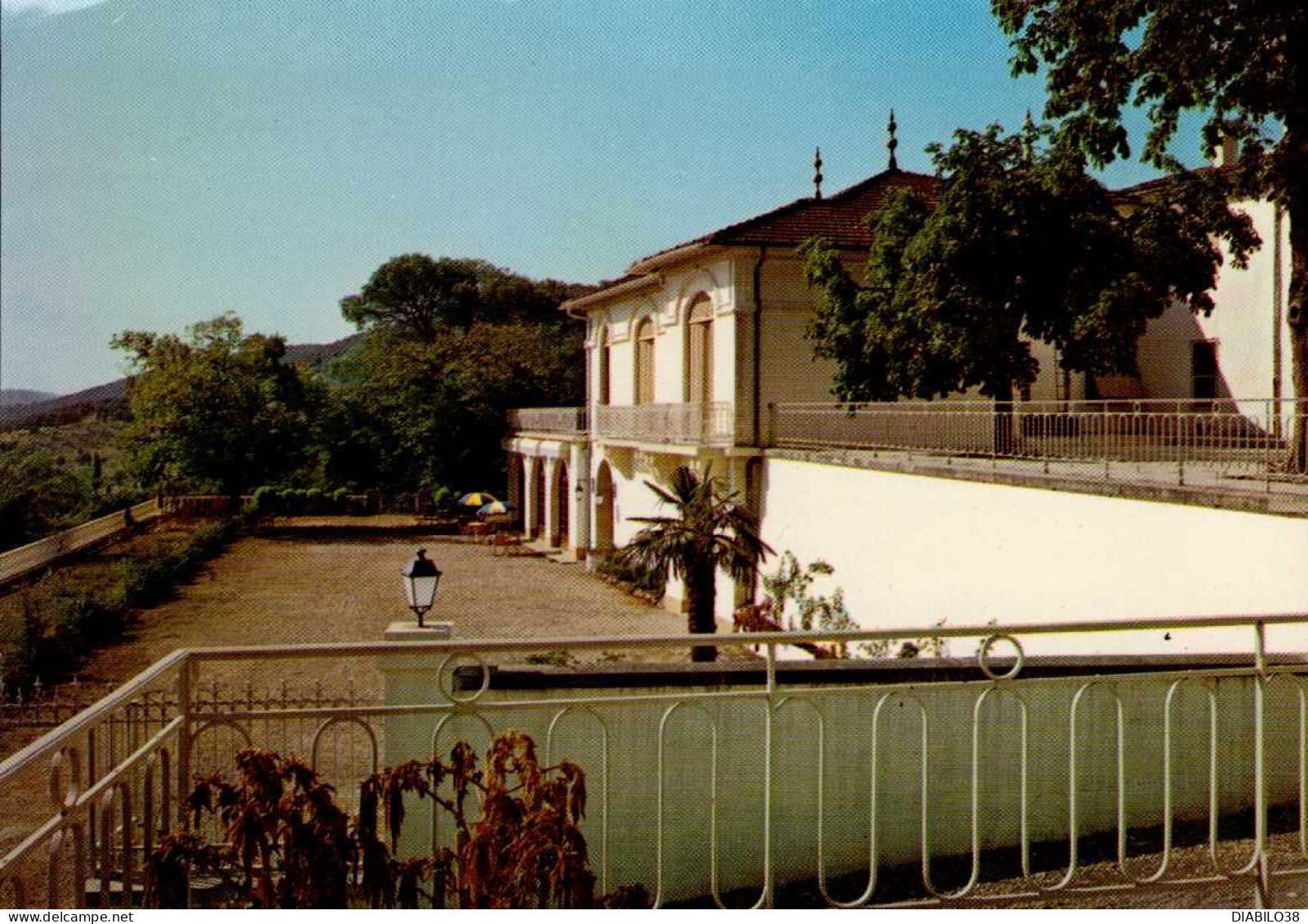 QUISSAC  (GARD )   LA CLINIQUE MEDICALE . DOMAINE DU CROS - Quissac