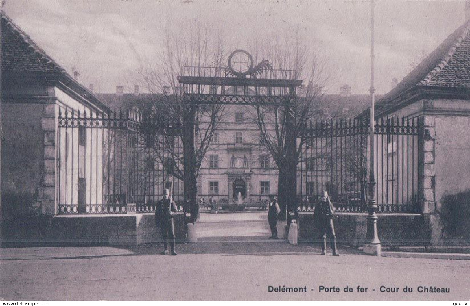 Delémont JU, Entrée Et Cour Du Château (9.10.1915) - Delémont