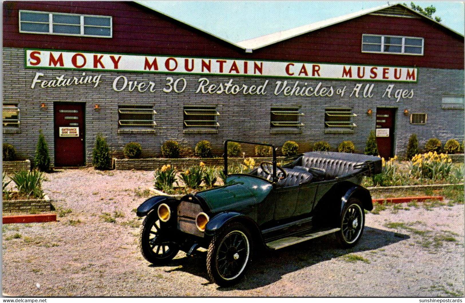 Tennessee Pigeon Forge 1916 Model 86 Overland Smoky Mountain Car Museum - Smokey Mountains