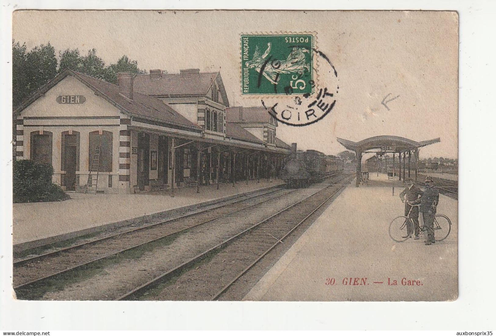 GIEN - LA GARE - TRAIN - 45 - Gien