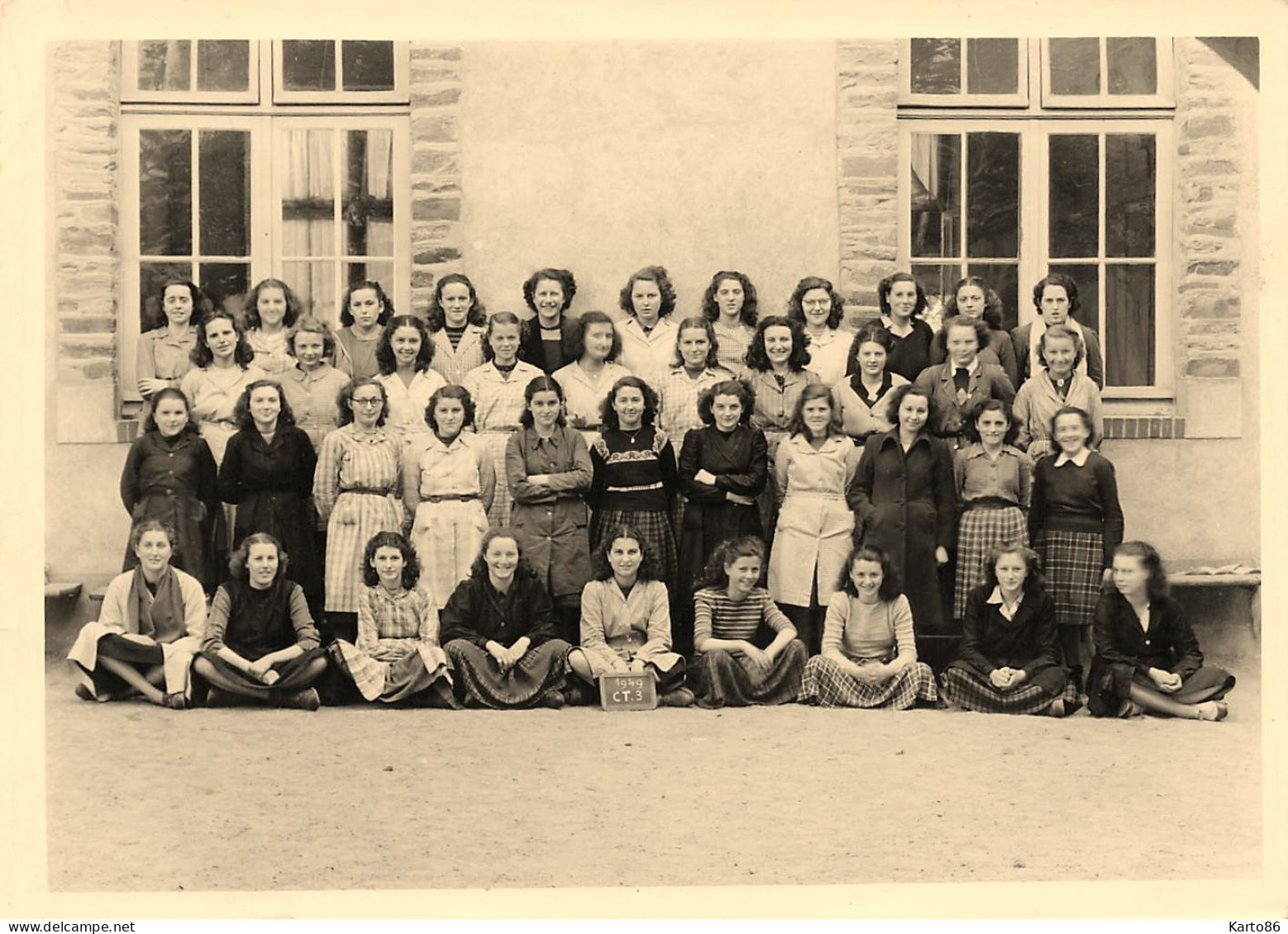 St étienne De Montluc * école Des Filles , Classe CT.3 1949 * Photo Ancienne Photographe M. BAUD Format 18x13cm - Saint Etienne De Montluc
