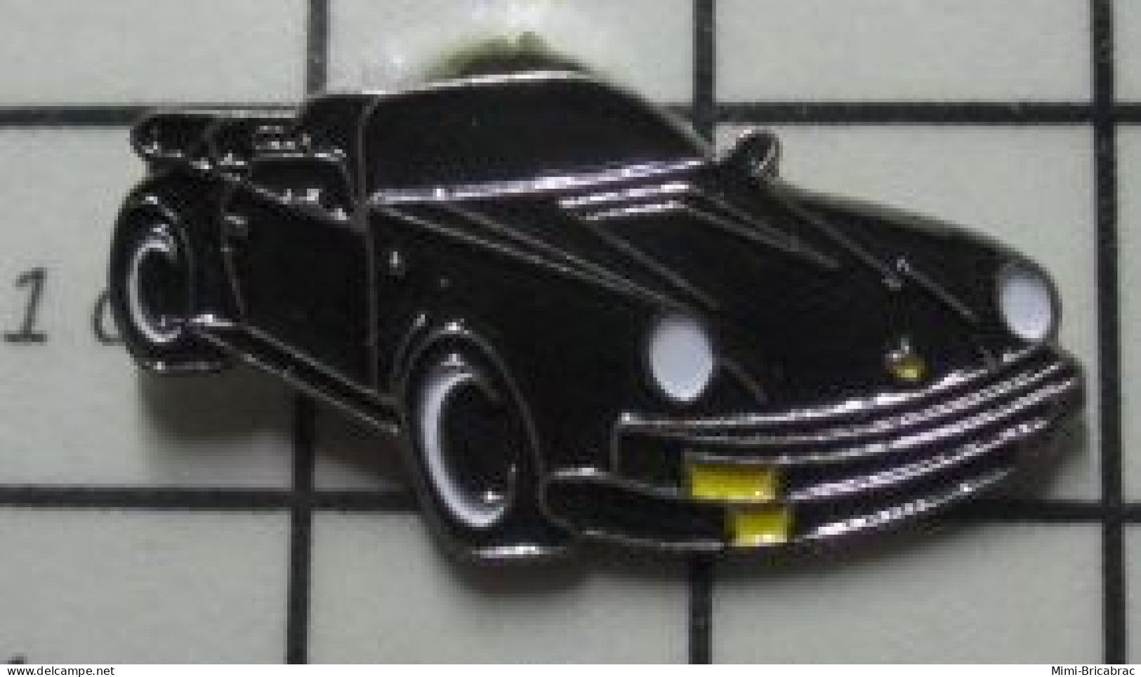 Sp14 Pin's Pins / Beau Et Rare / AUTOMOBILES / PORSCHE 911 NOIRE DECAPOTABLE Par EDITIONS ATLAS - Porsche