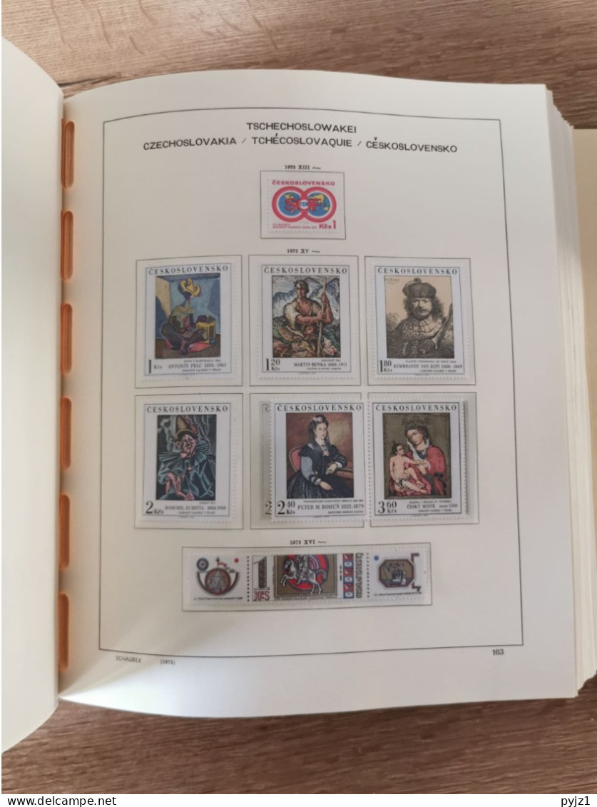 Czechoslovakia MNH 1974-1985 In Schaubeck K Album - Collections (en Albums)