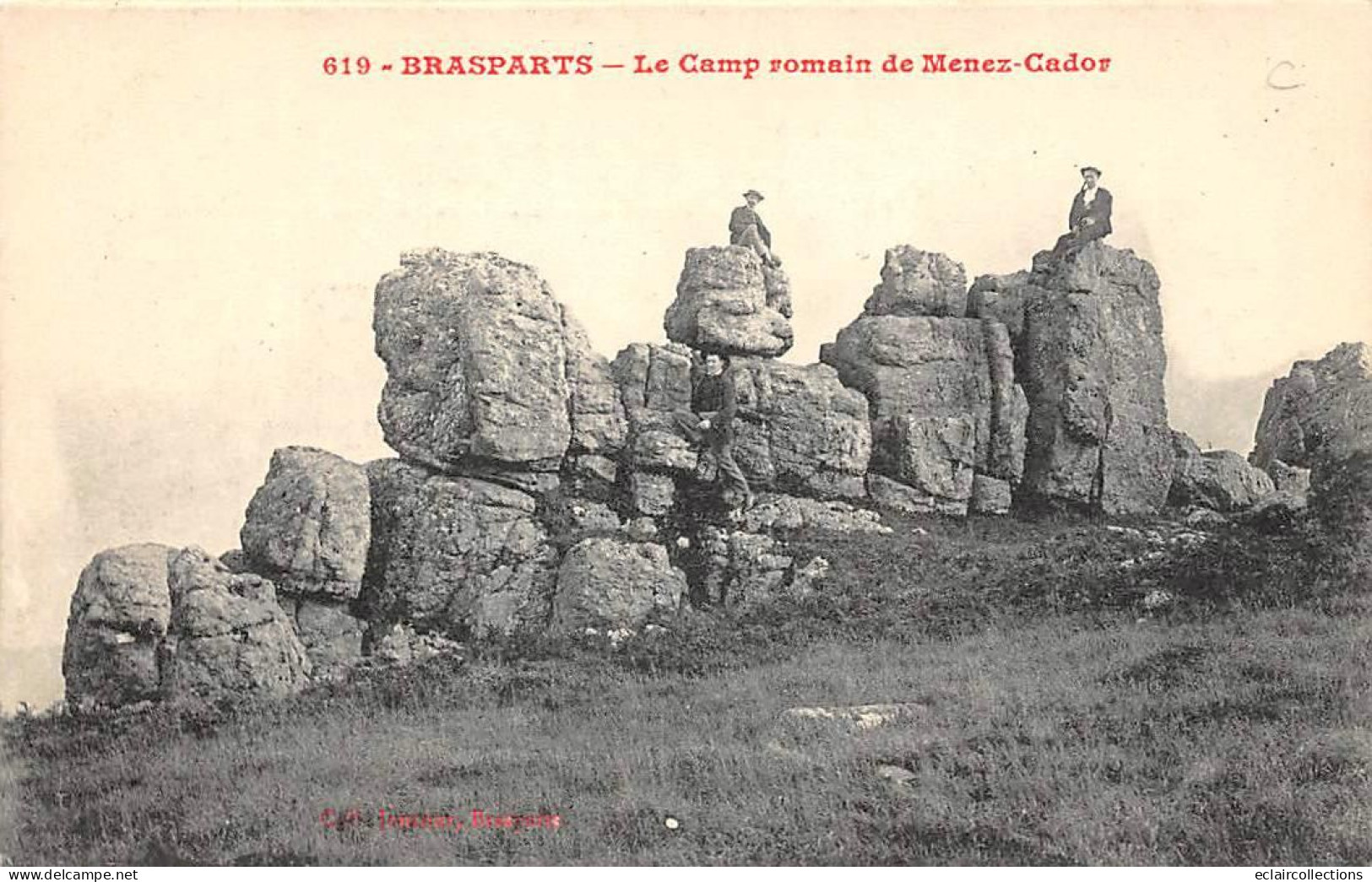 Brasparts          29         Le Camp Romain De Menez-Cador        (voir Scan) - Autres & Non Classés