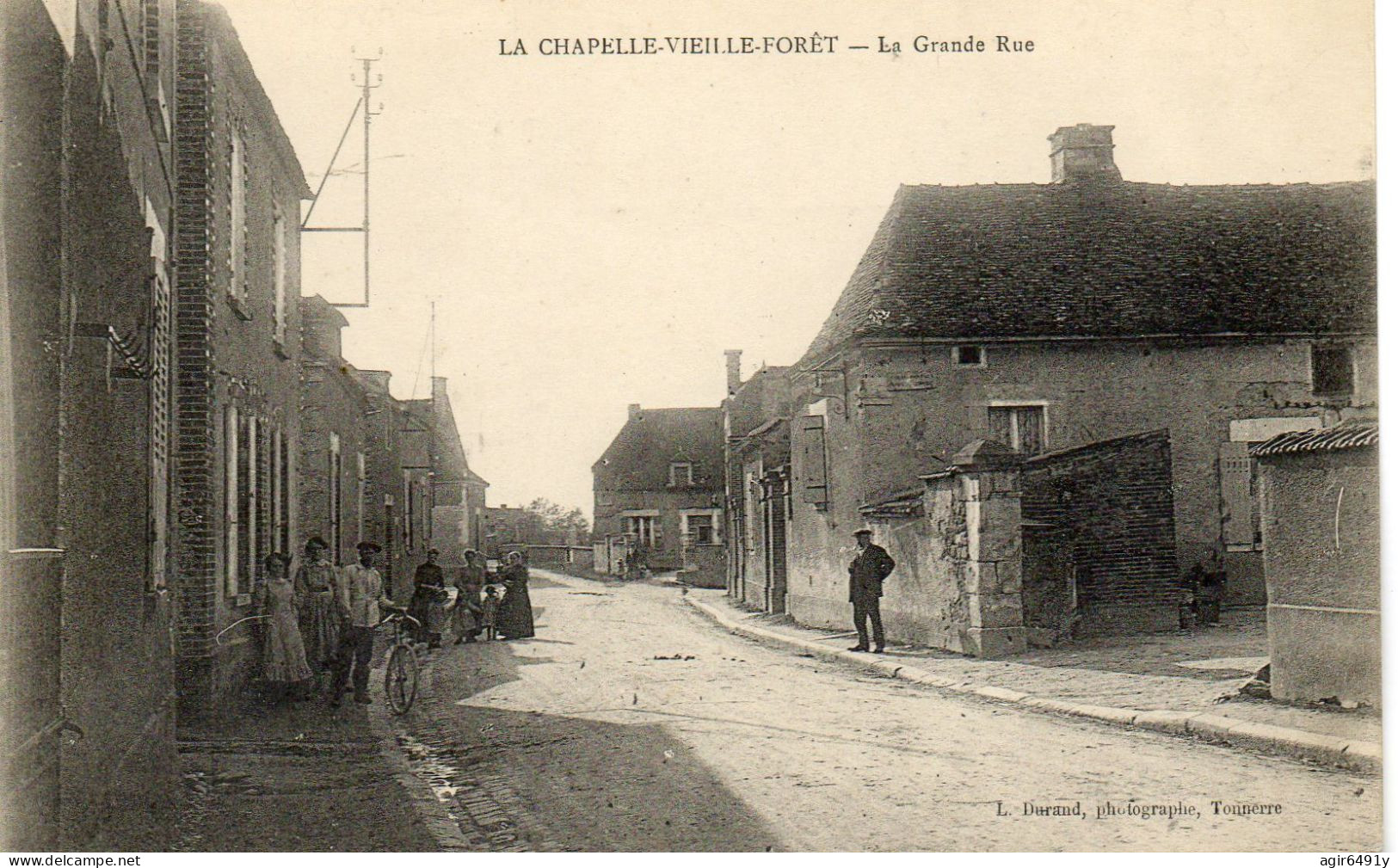 - LA CHAPELLE VIEILLE FORET (89) - La Grande Rue (bien Animée)  -25391- - Flogny La Chapelle