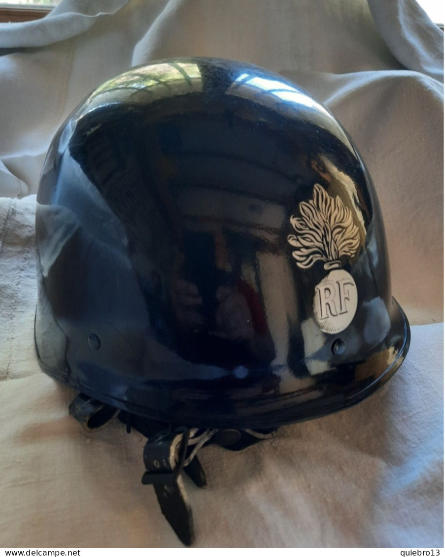 Casque F1 Gendarmerie (matériel Déclassé) - Casques & Coiffures