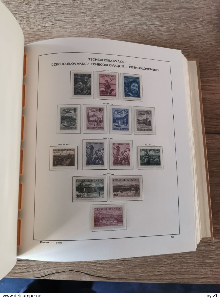 Czechoslovakia MNH 1950-1973 Complete In Schaubeck Album - Collections (en Albums)