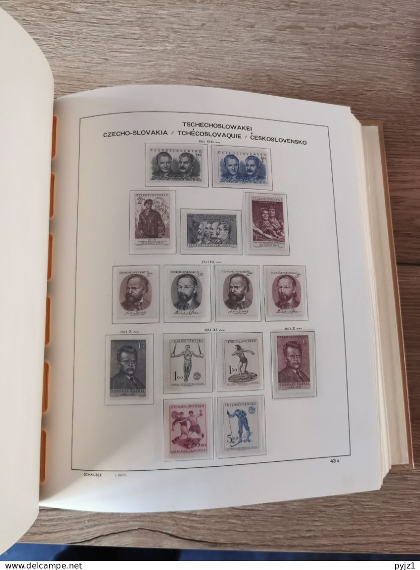 Czechoslovakia MNH 1950-1973 Complete In Schaubeck Album - Collections (en Albums)