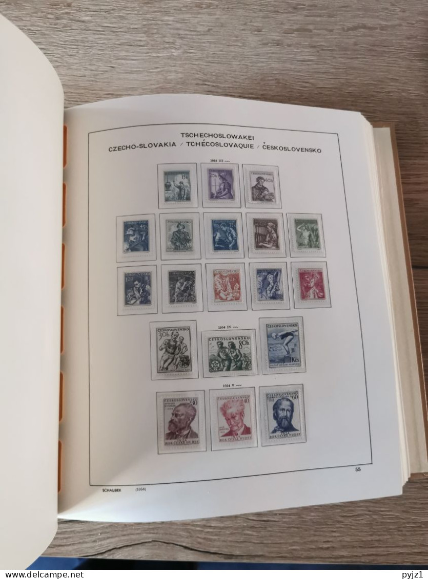 Czechoslovakia MNH 1950-1973 complete in Schaubeck album