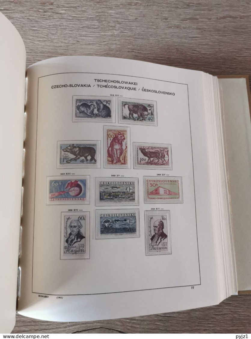 Czechoslovakia MNH 1950-1973 complete in Schaubeck album