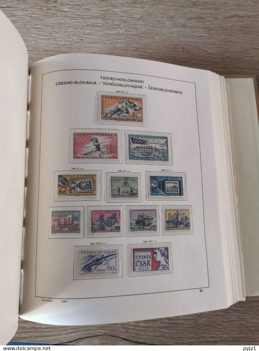 Czechoslovakia MNH 1950-1973 complete in Schaubeck album