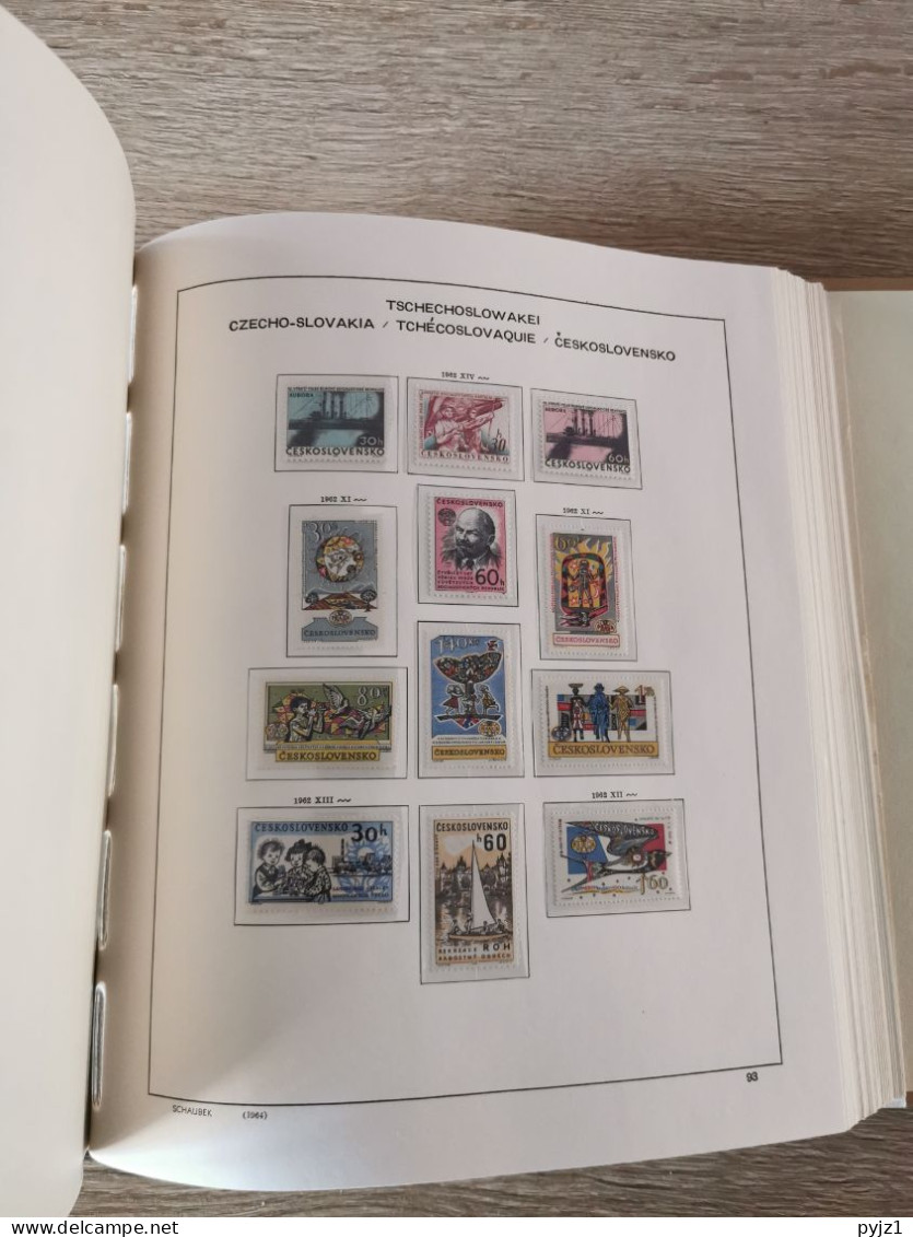 Czechoslovakia MNH 1950-1973 complete in Schaubeck album