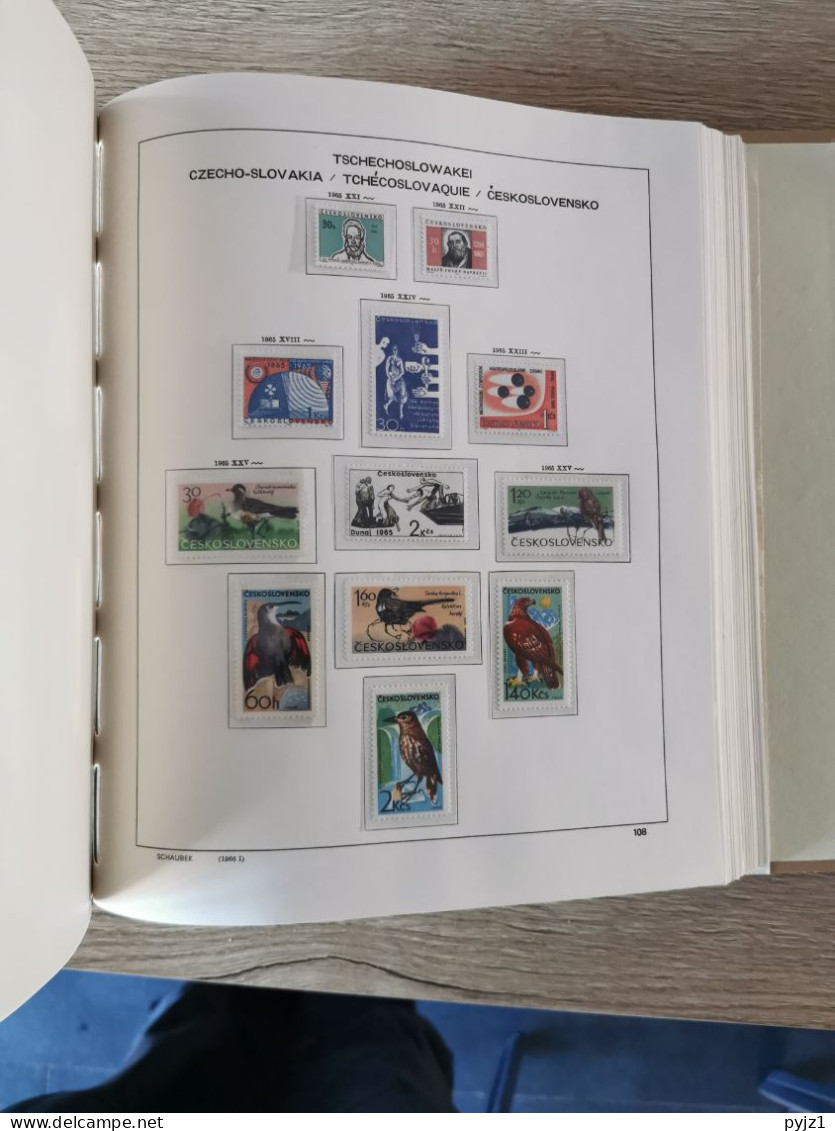 Czechoslovakia MNH 1950-1973 complete in Schaubeck album