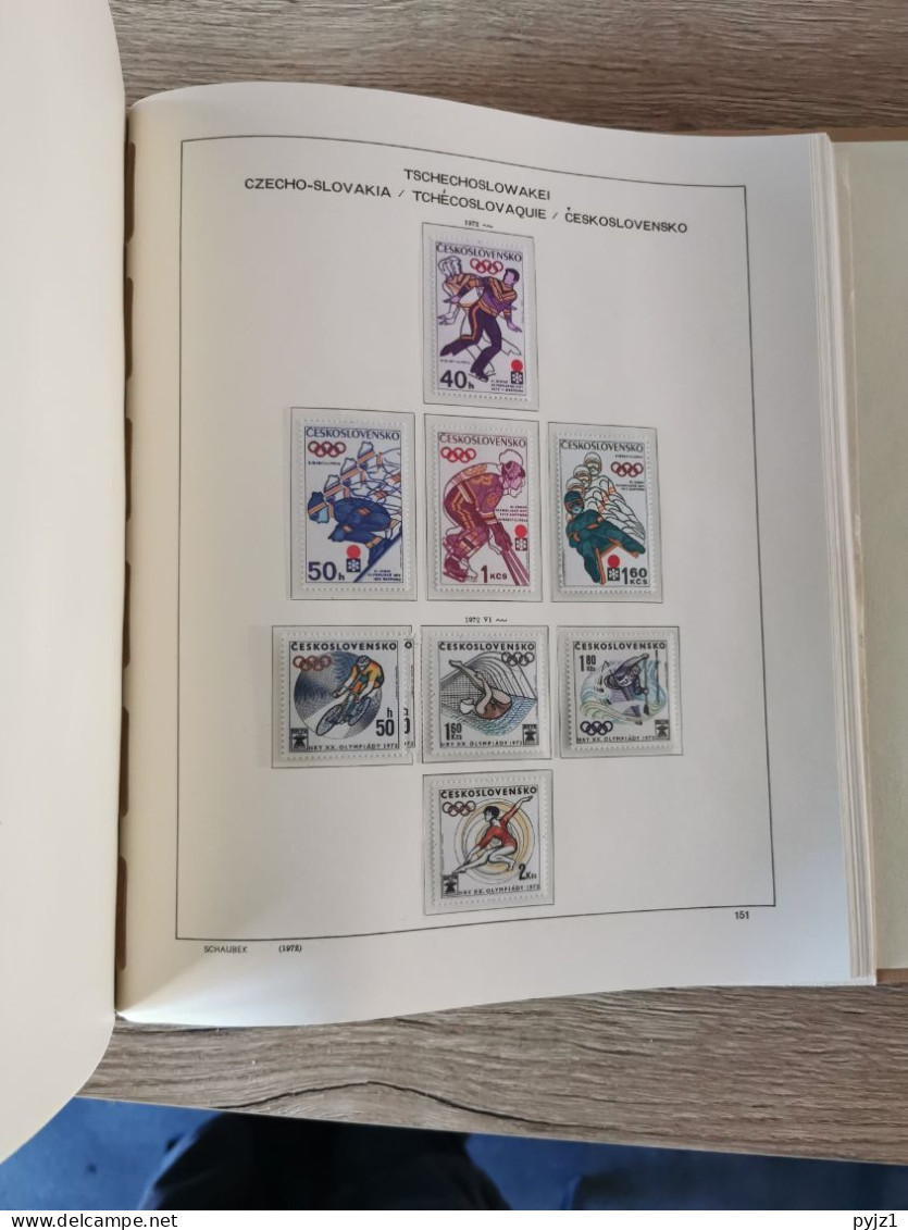 Czechoslovakia MNH 1950-1973 complete in Schaubeck album