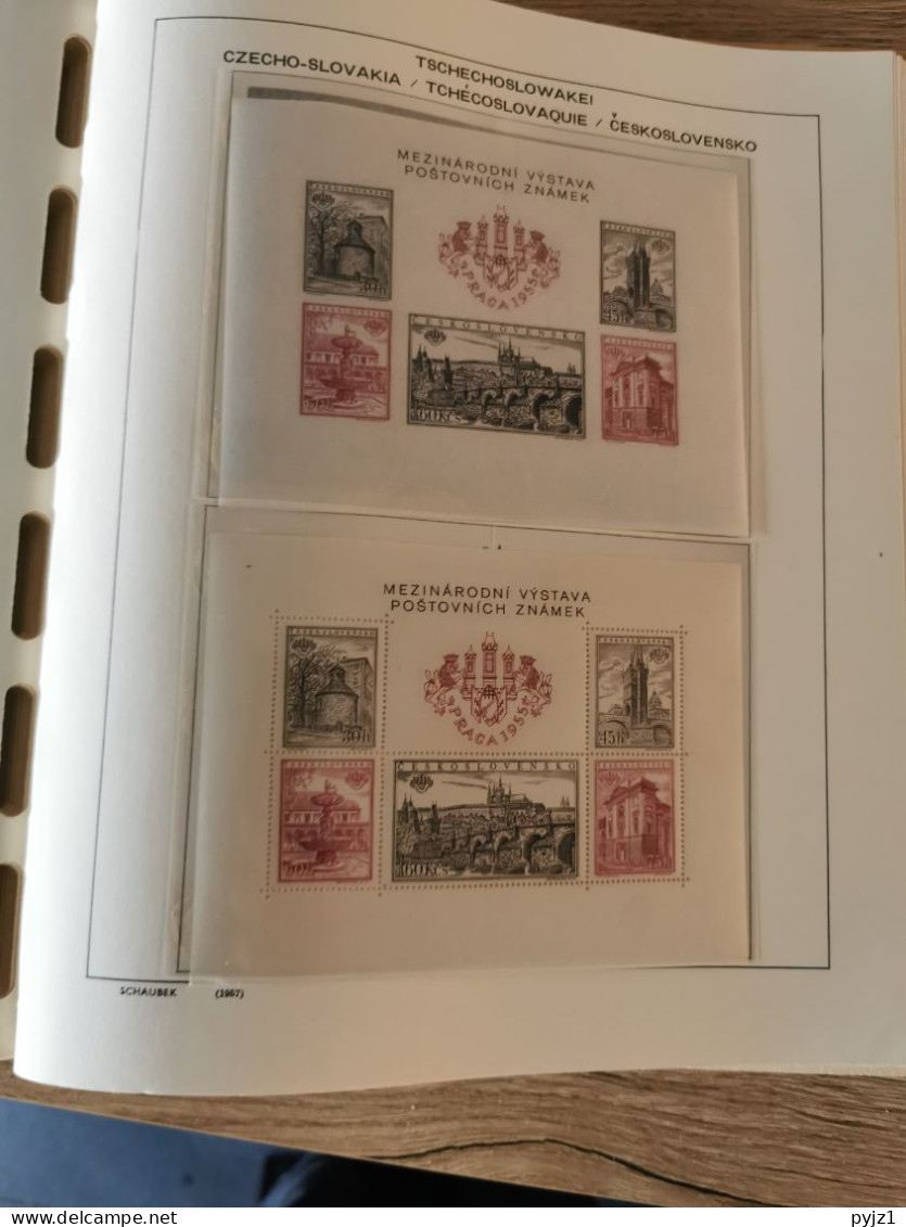 Czechoslovakia MNH 1950-1973 complete in Schaubeck album