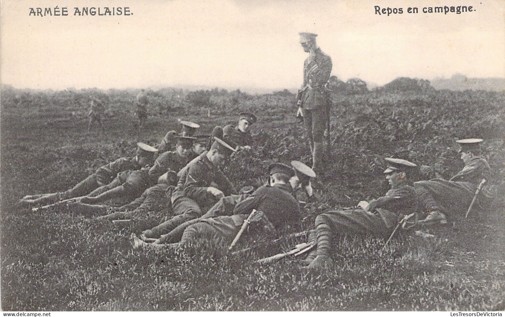 MILITARIA - Armée Anglaise - Repos En Campagne - Carte Postale Ancienne - Manöver