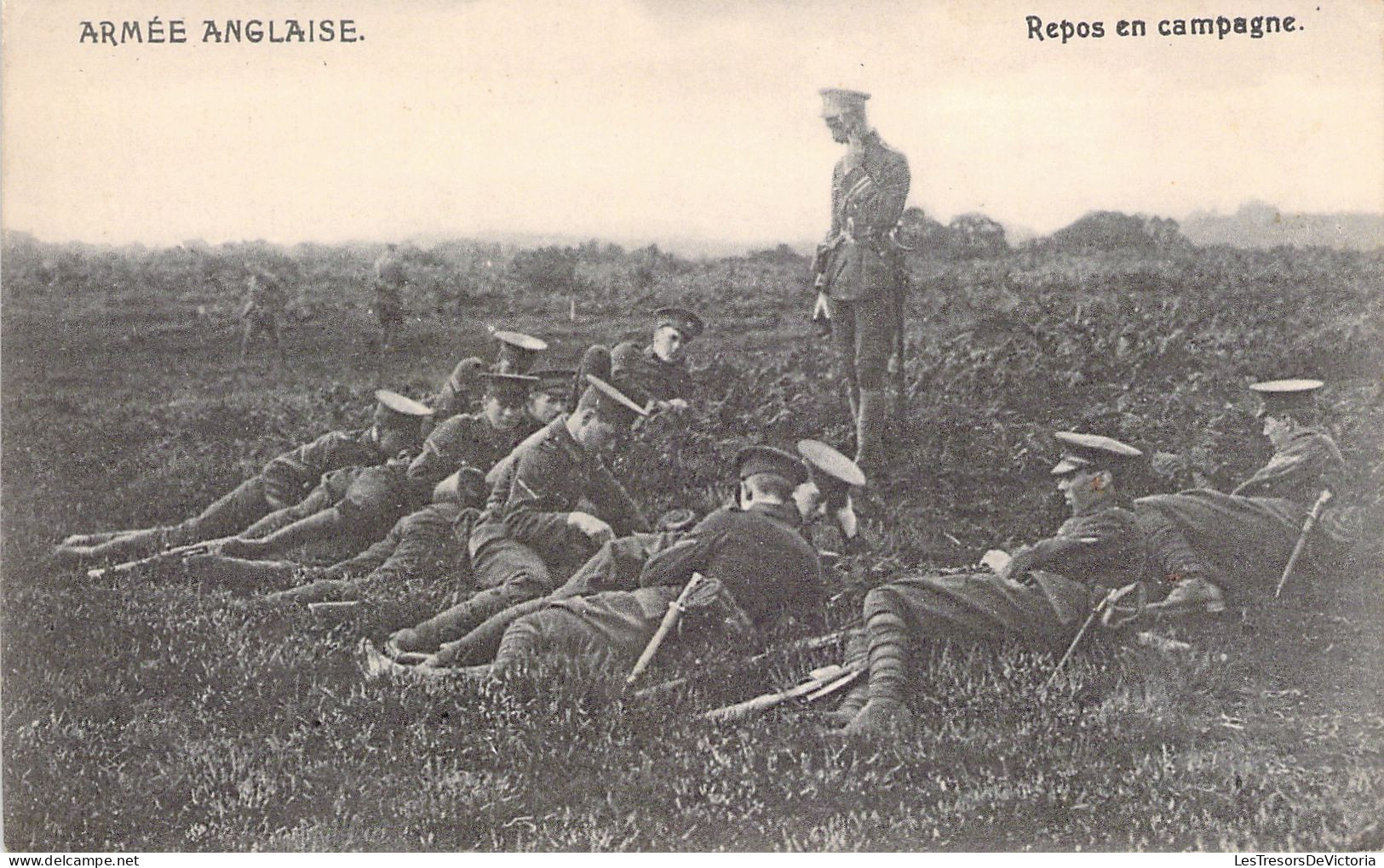 MILITARIA - Armée Anglaise - Repos En Campagne - Carte Postale Ancienne - Manovre