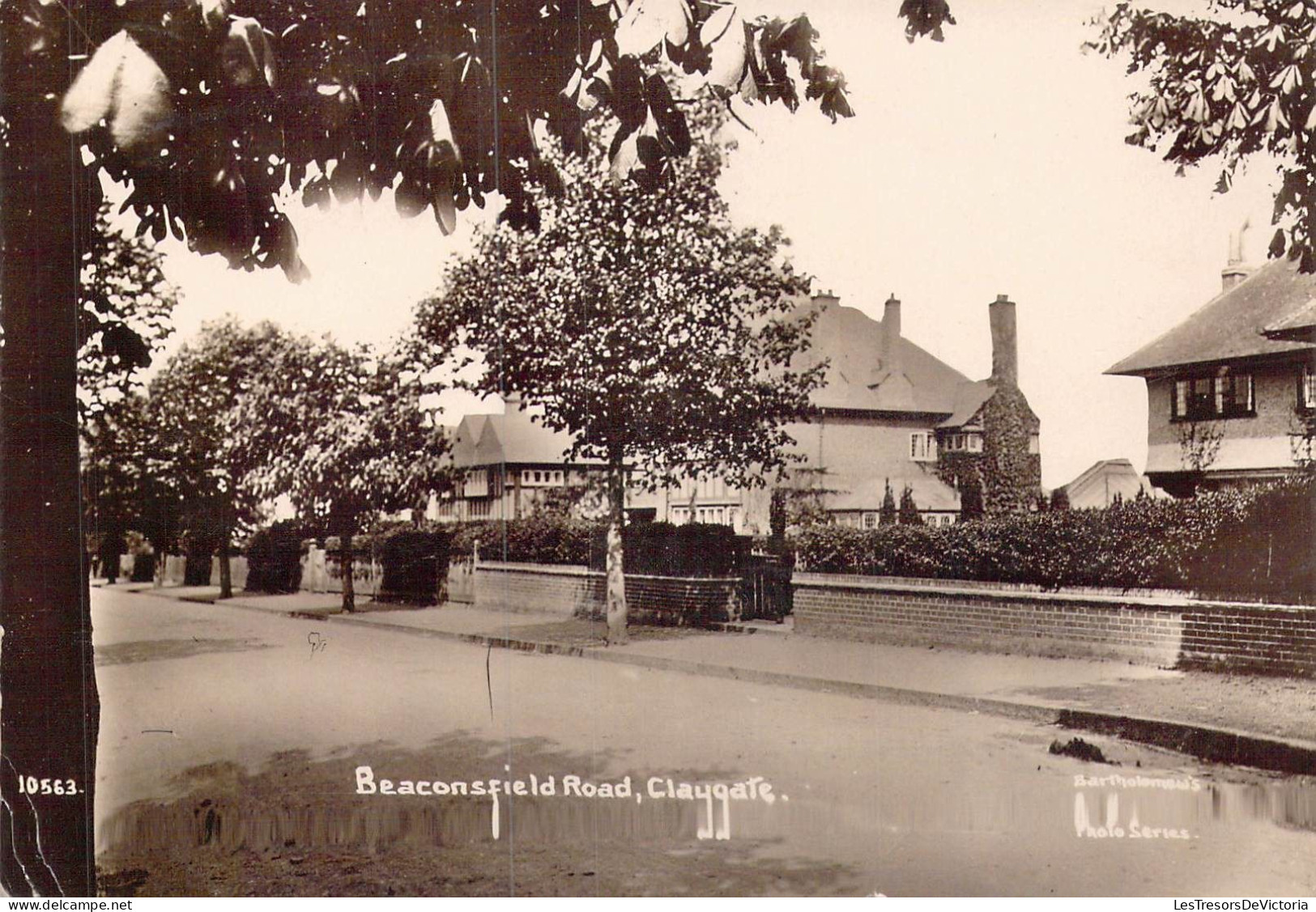 ANGLETERRE - Claygate - Beaconsfield Road - Carte Postale Ancienne - Surrey