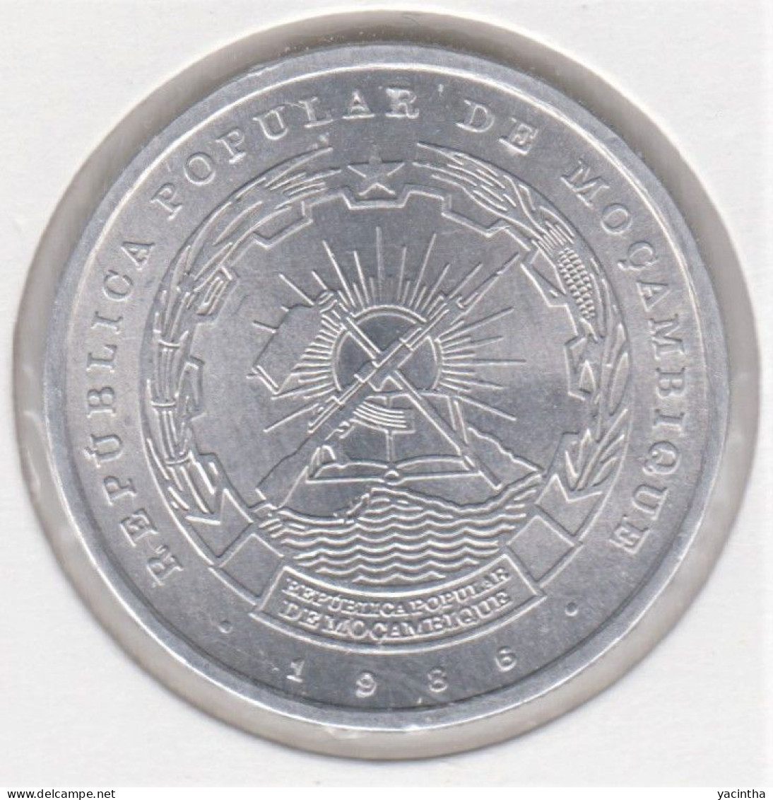 @Y@         Mozambique     10 Escudos   1986   (102)   UNC - Mozambico