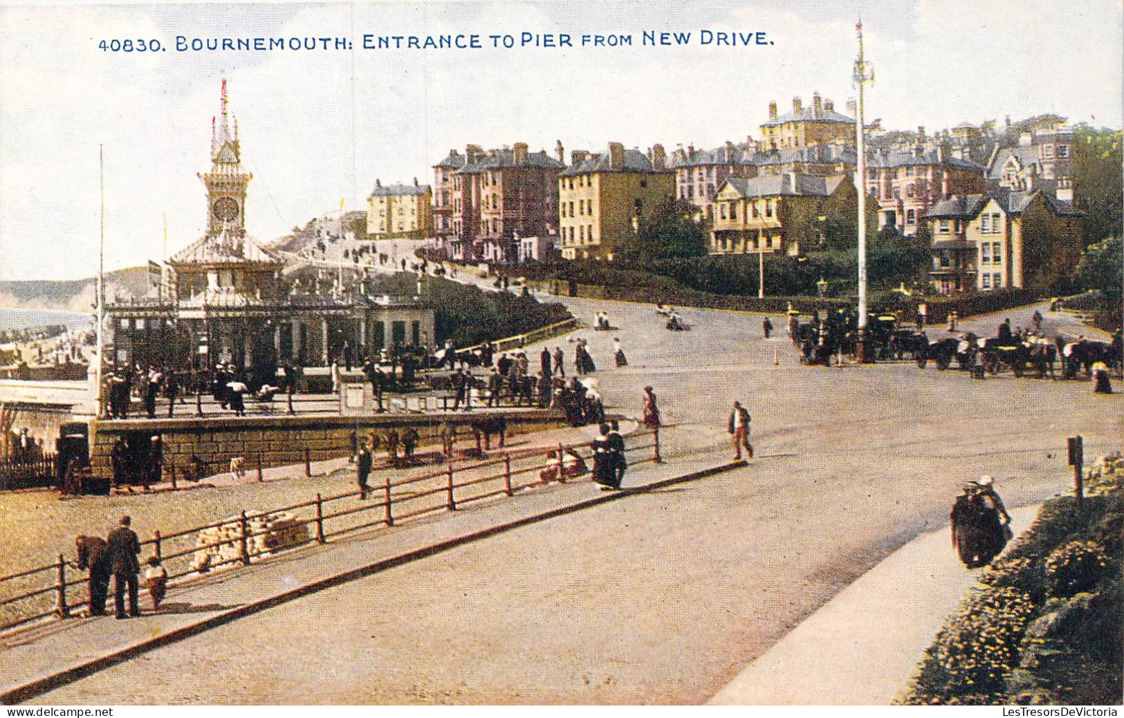 ANGLETERRE - Bournemouth - Entrance To Pier From New Drive - Carte Postale Ancienne - Bournemouth (a Partire Dal 1972)