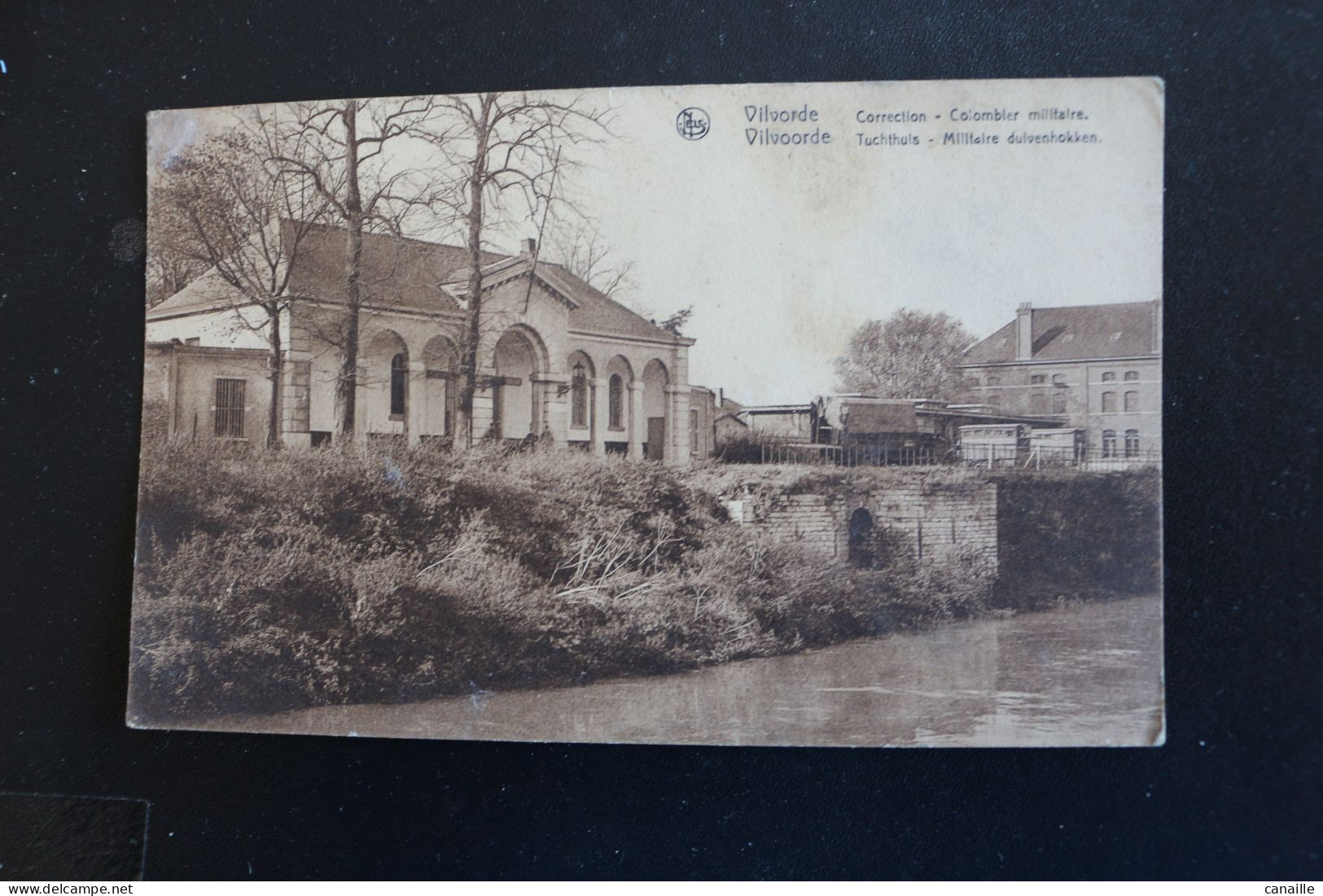 P-up 61 / Brabant Flamand -  Vilvoorde  Correction - Colombier Militaire  / 1935 - Vilvoorde