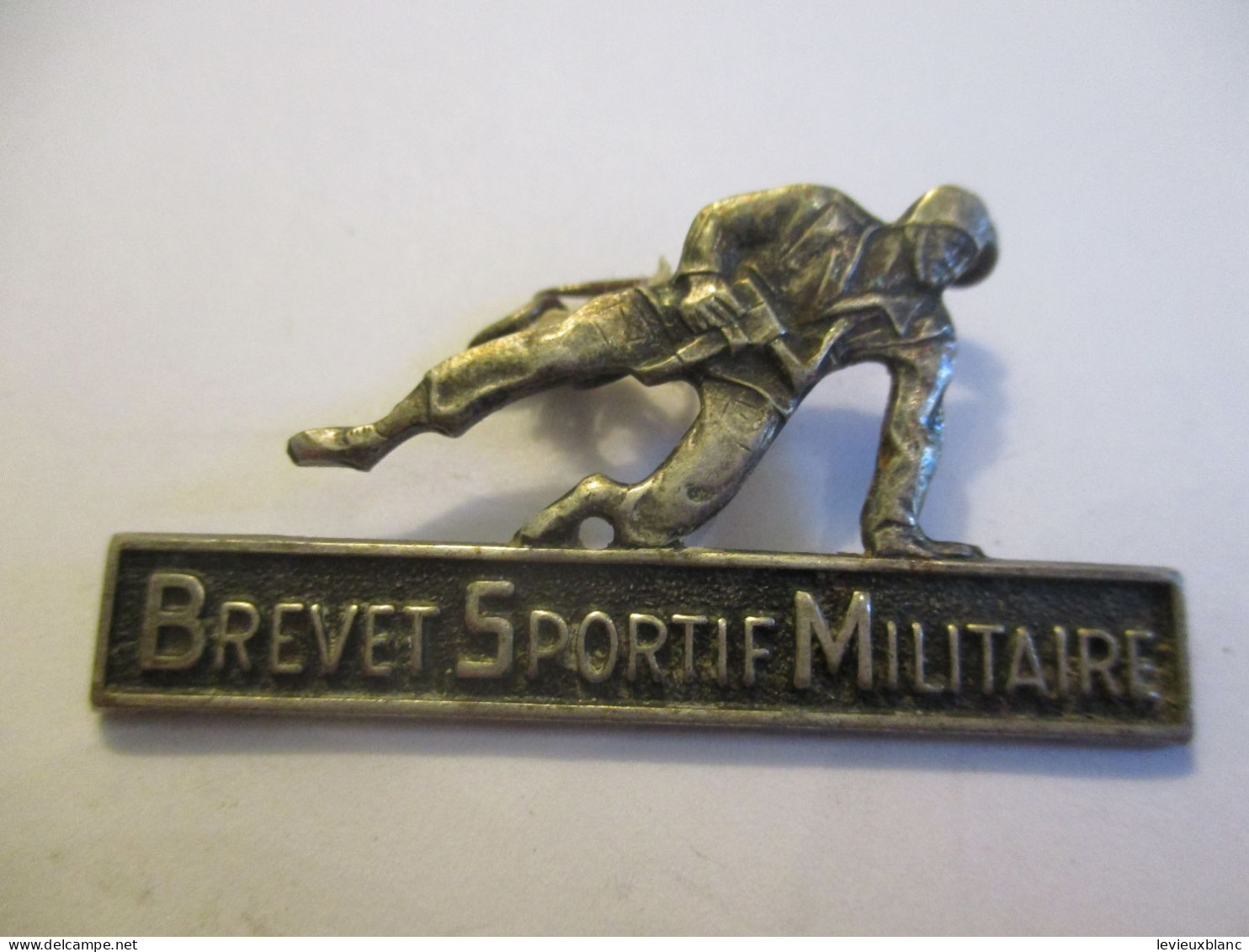 Brevet Sportif Militaire/ Combattant Armé Franchissant Un Obstacle/ Préparation Militaire/Vers 1950-60   INS78 - Armée De Terre