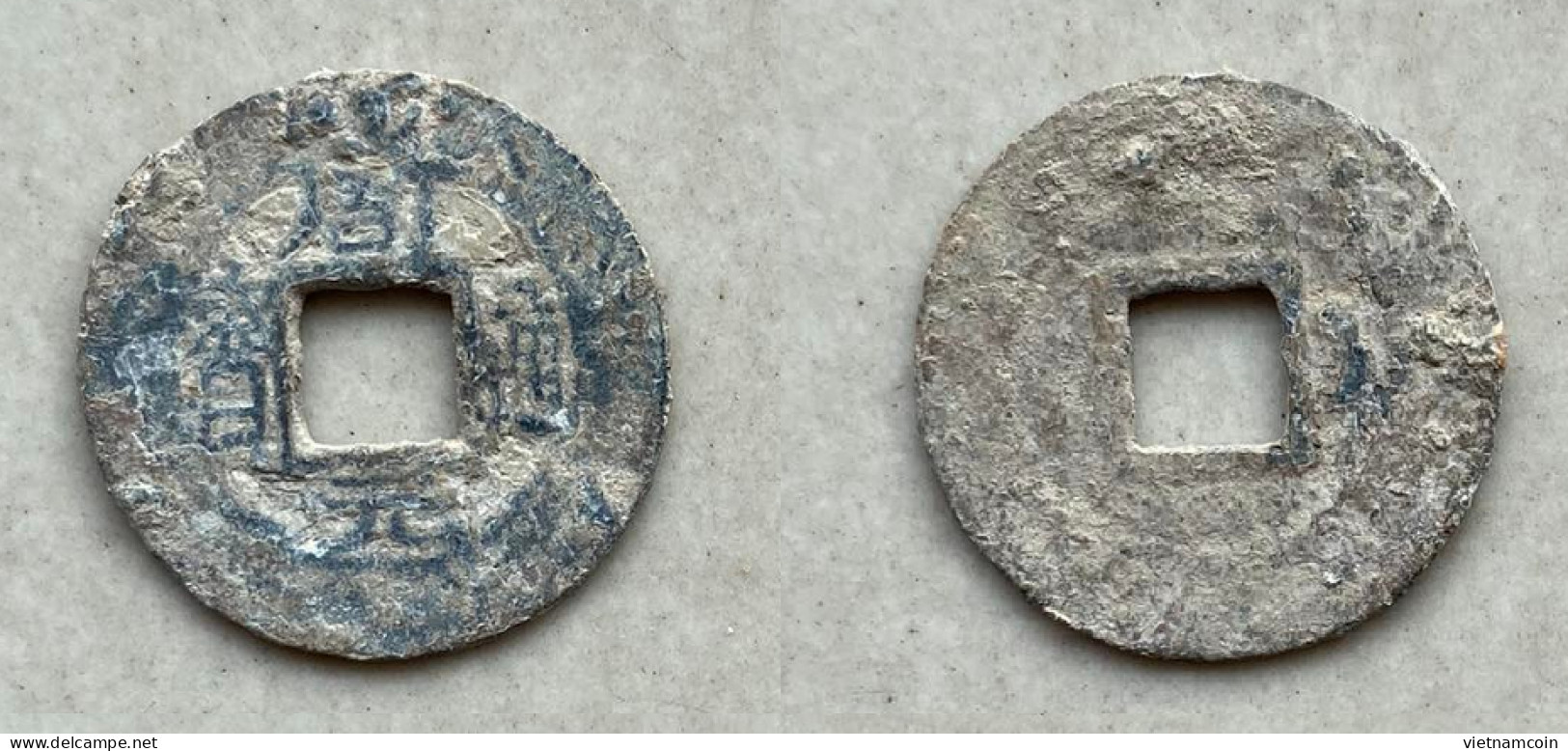 Ancient Annam Coin Chu Nguyen Thong Bao (zinc Coin) THE  NGUYEN LORDS (1558-1778) Square Head Thong - Vietnam