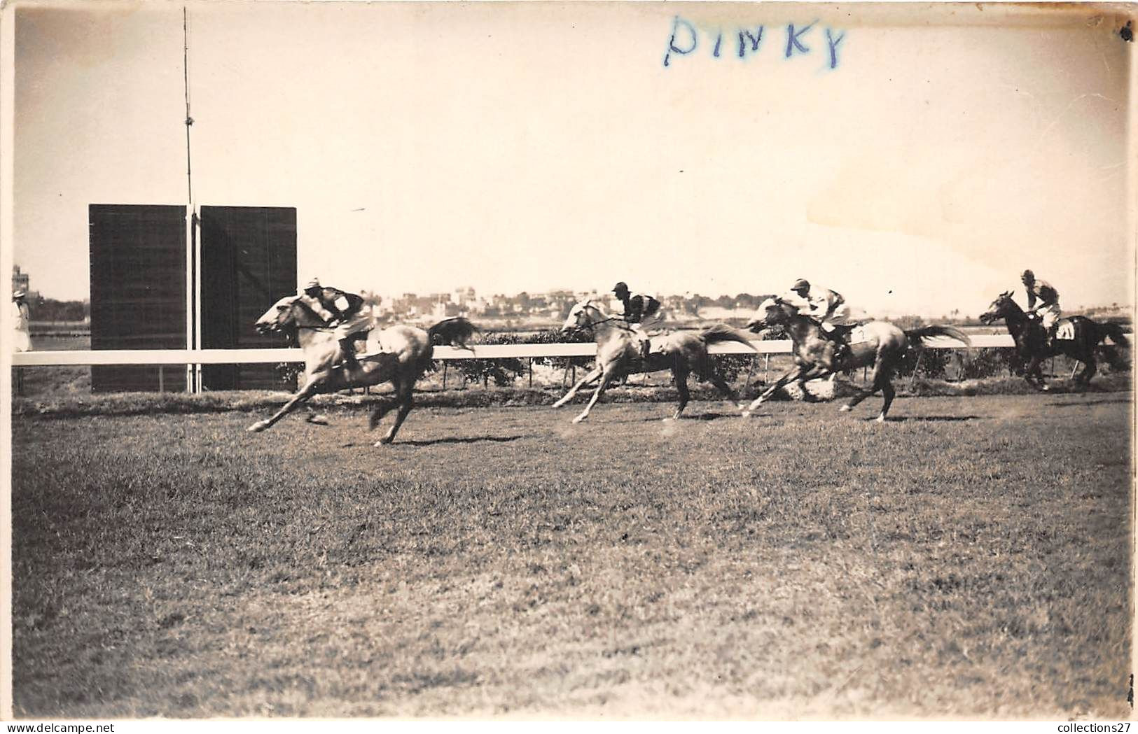 LOT DE 42 CARTES PHOTO -1934 / 1937 - CHEVAUX DE COURSE- HIPPODROME DU CAIRE EGYPTE