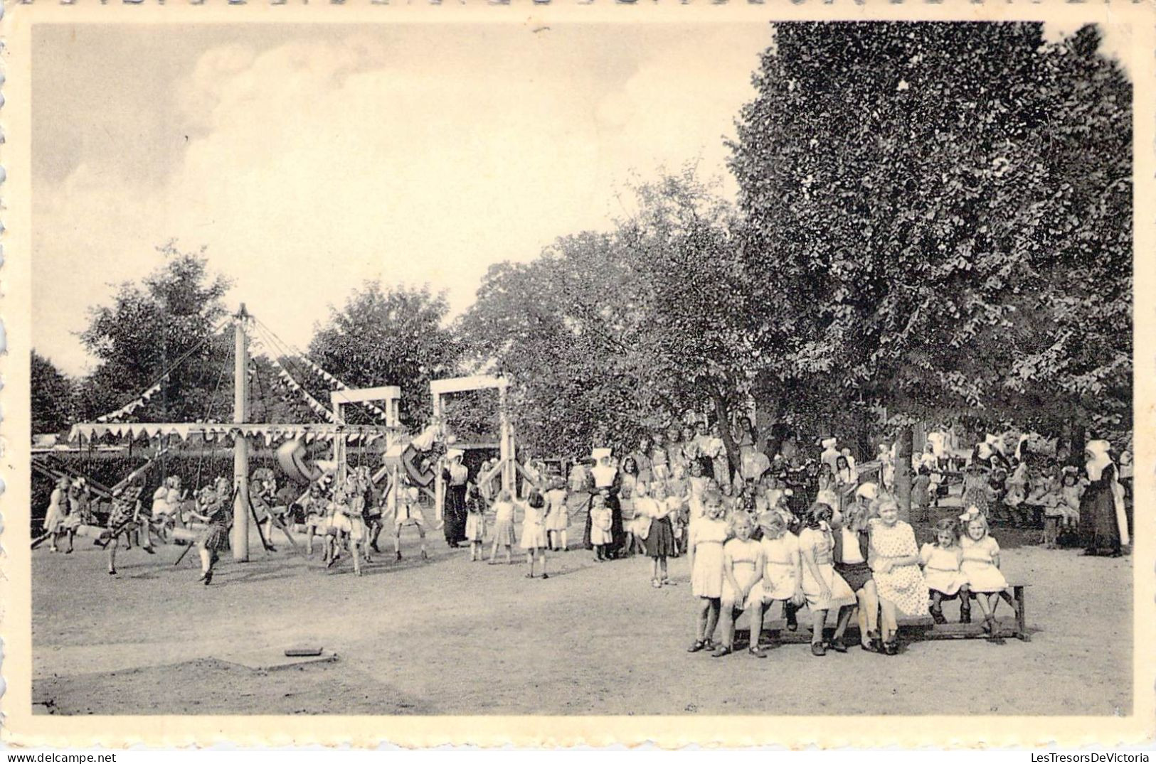 BELGIQUE - RAVELS - Vrouw Van De Kempen - Open Lucht School Voor Zwakke Meisjes - Carte Postale Ancienne - Ravels