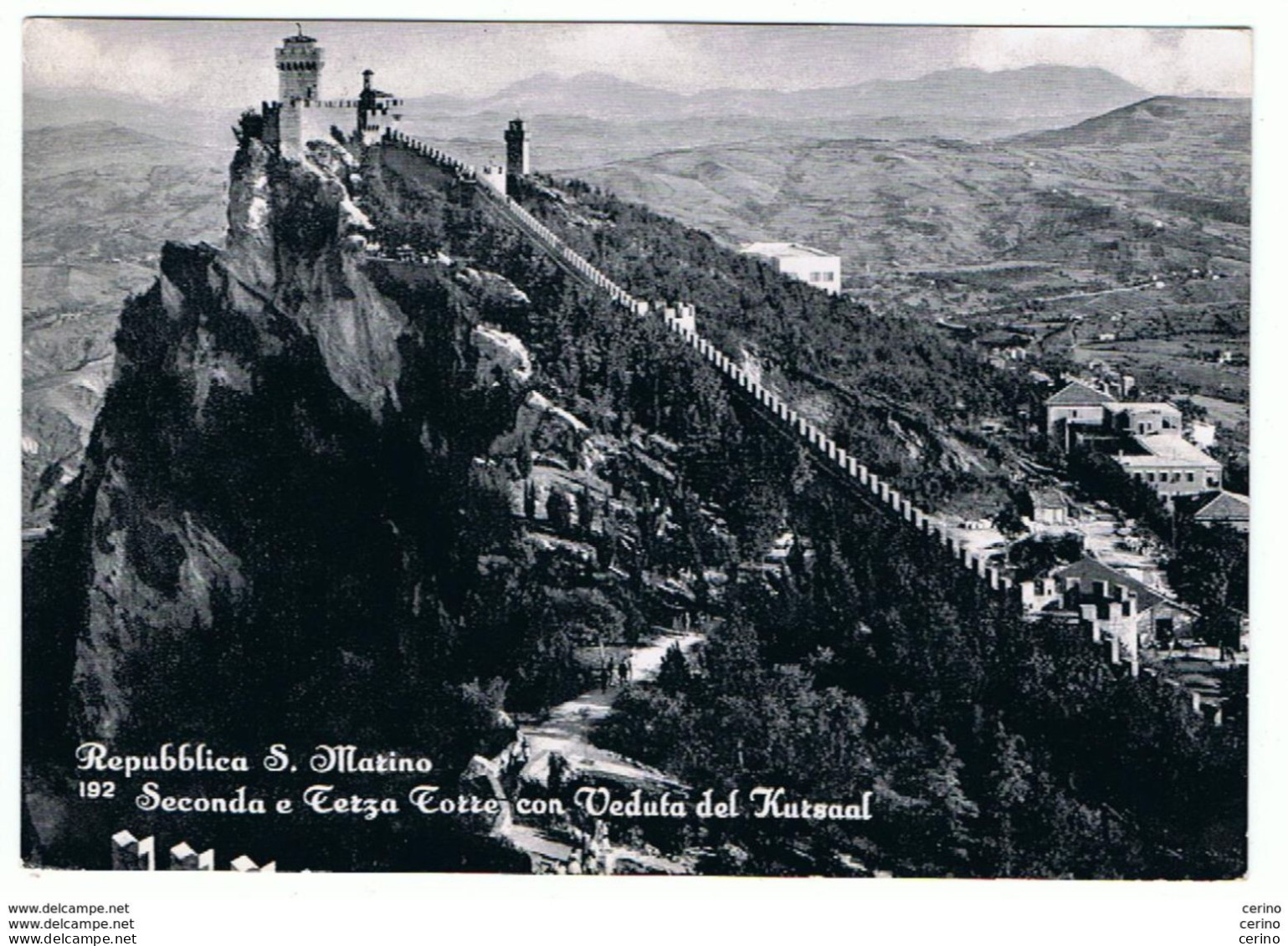 REPUBBLICA  SAN  MARINO:  SECONDA  E  TERZA  TORRE  CON  VEDUTA  SUL  KURSAAL  -  FOTO  -  FG - San Marino