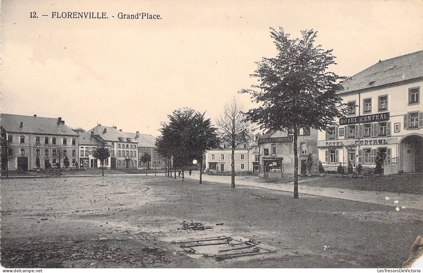 BELGIQUE - FLORENVILLE - Grand'Place - Carte Postale Ancienne - Autres & Non Classés