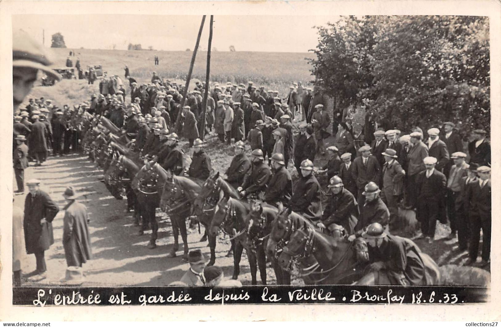 80-BRAY-SUR-SOMME- FERME DE BRONFAY- 10 CARTES PHOTOS- 1933 - MANIFESTATION DANS LA COUR DE LA FERME - Bray Sur Somme