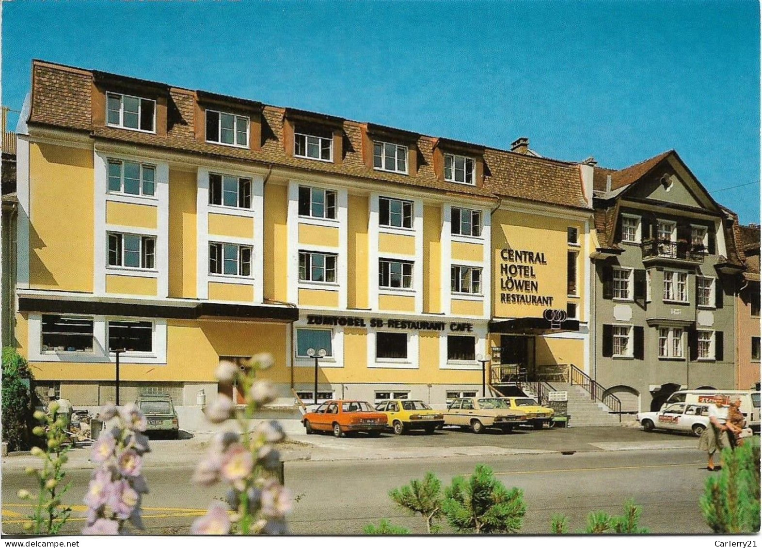 CPSM. AUTRICHE (VORARLBERG). FELDKIRCH. CENTRAL HOTEL LÖWEN. VOITURES ANCIENNES. - Feldkirch