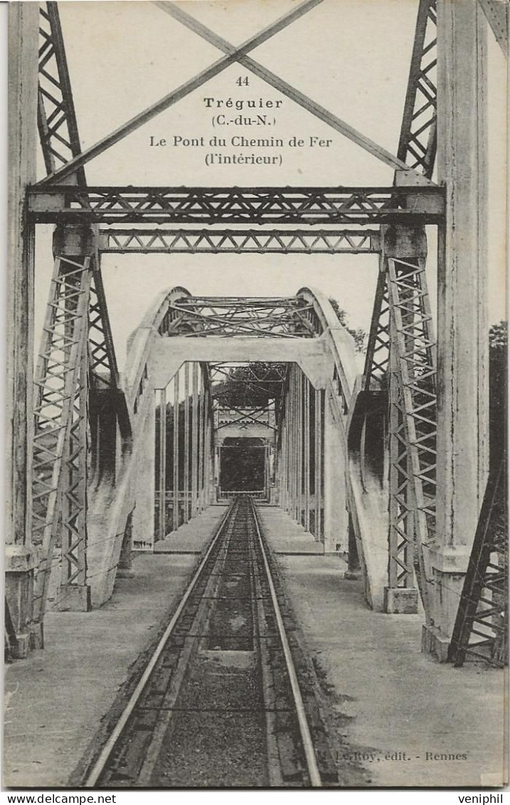 TREGUIER -  COTE DU NORD -LOT DE 5 CARTES -  LE PONT DE CHEMIN DE FER  L'INTERIEUR - Tréguier