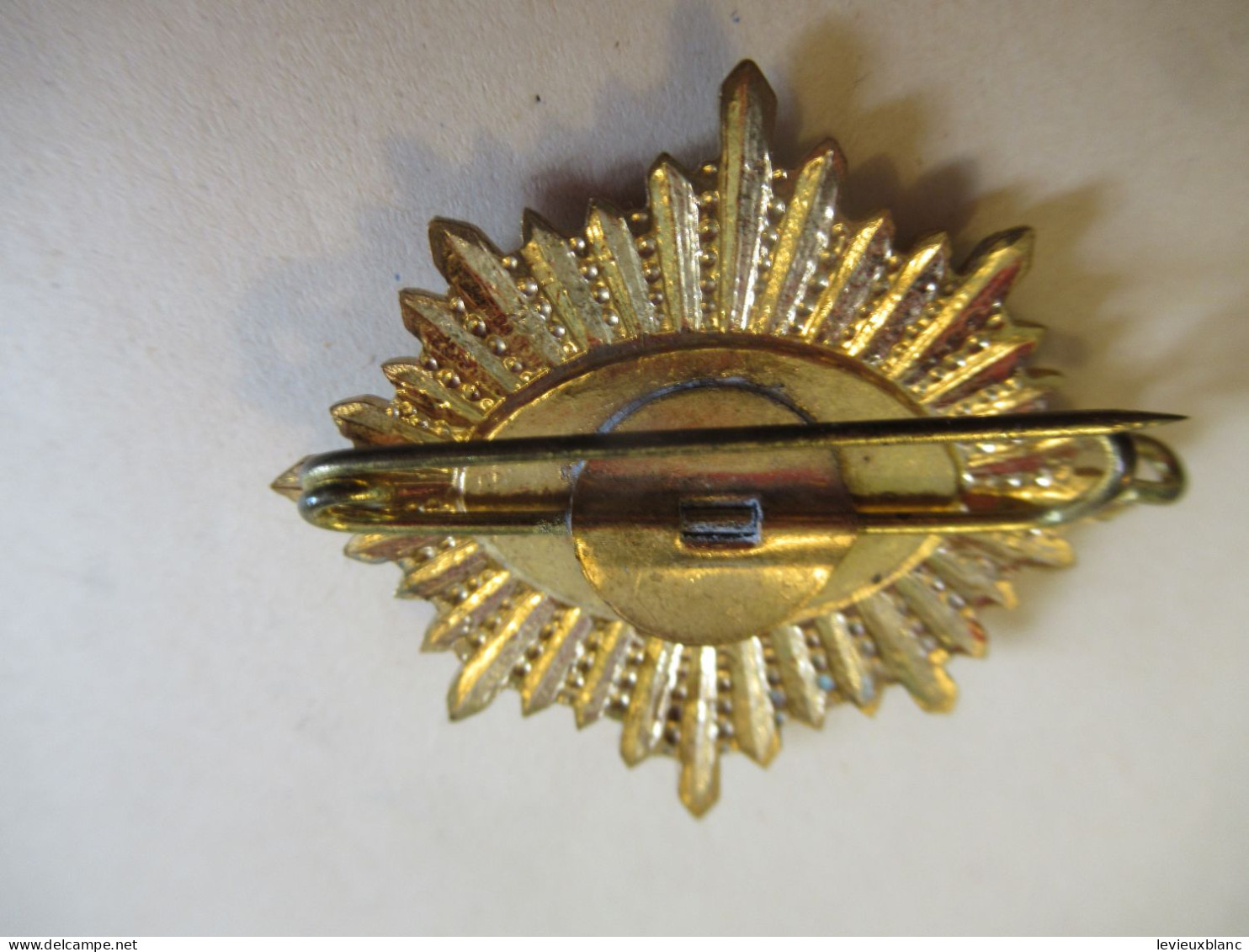 Petit Insigne à épingle/ "  Président " /Soleil/ /Bronze Coulé Doré Cloisonné émaillé/Vers 1930-1950     INS101 - Autres & Non Classés