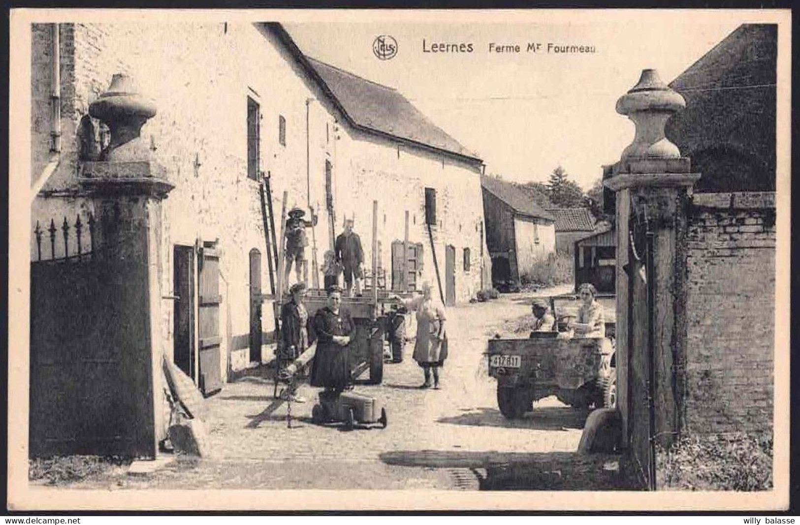 +++ CPA - LEERNES - Ferme Mr Fourmeau - Carte Animée   // - Fontaine-l'Evêque