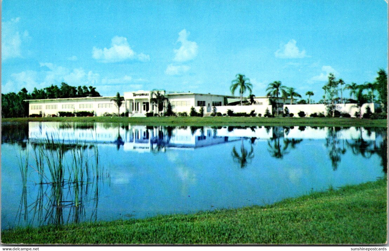 Florida Tupperware Natinal Headquarters Between Kissimmee And Orlando - Orlando