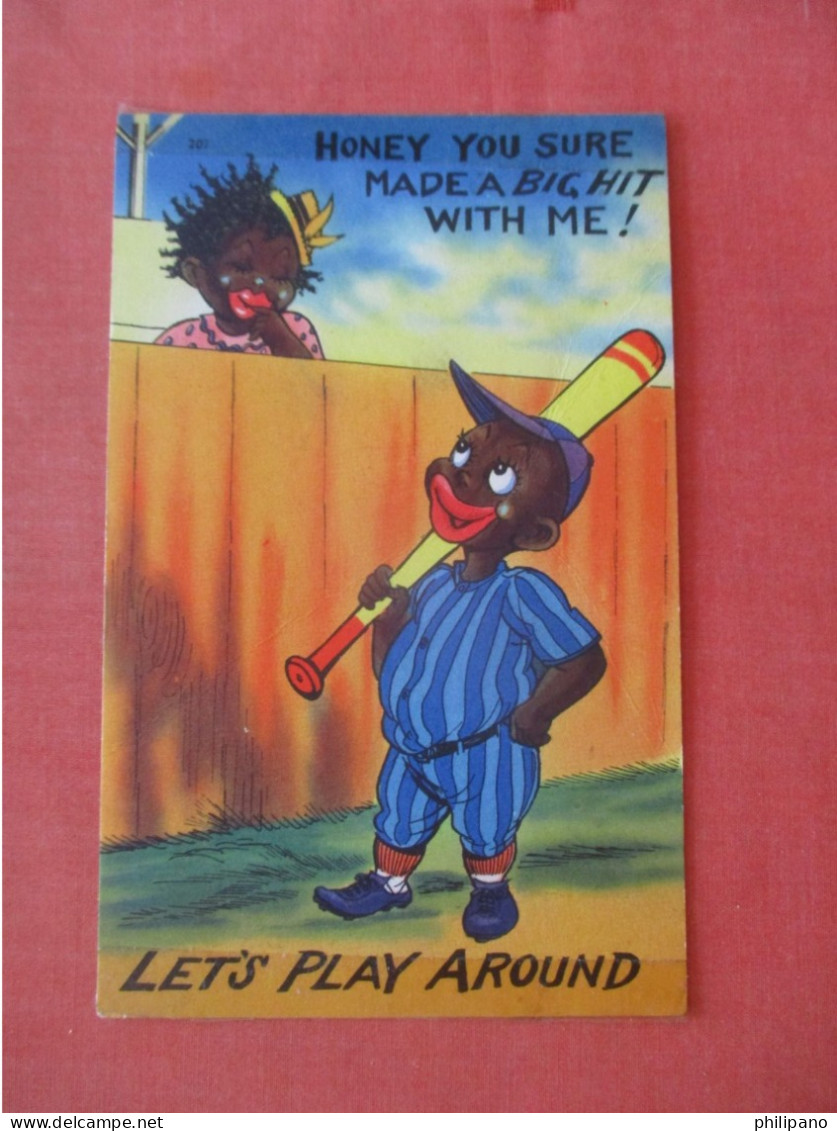 Black Americana      Comic Baseball  Scotch Tape Top & Bottom Border.   Crease     Ref 6039 - Black Americana