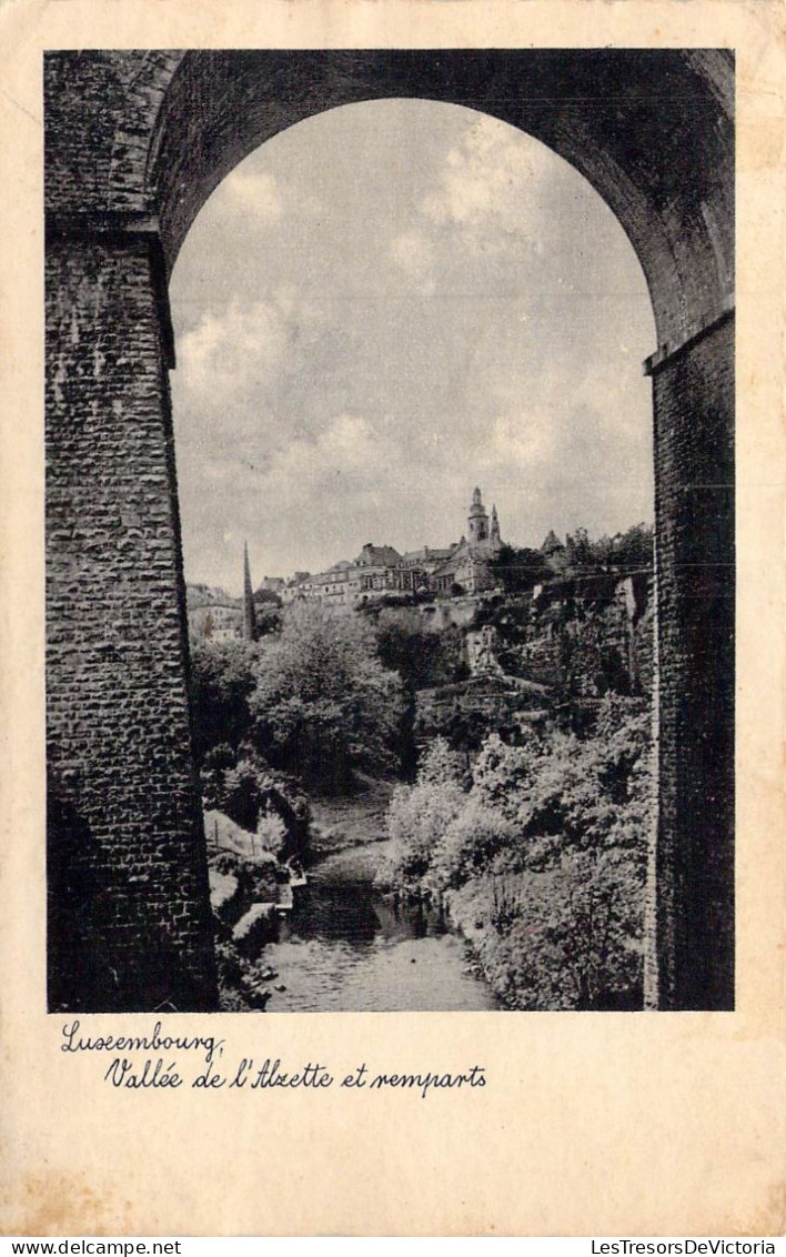 LUXEMBOURG - Vallée De L'Alzette Et Remparts - Carte Postale Ancienne - Luxemburg - Stadt